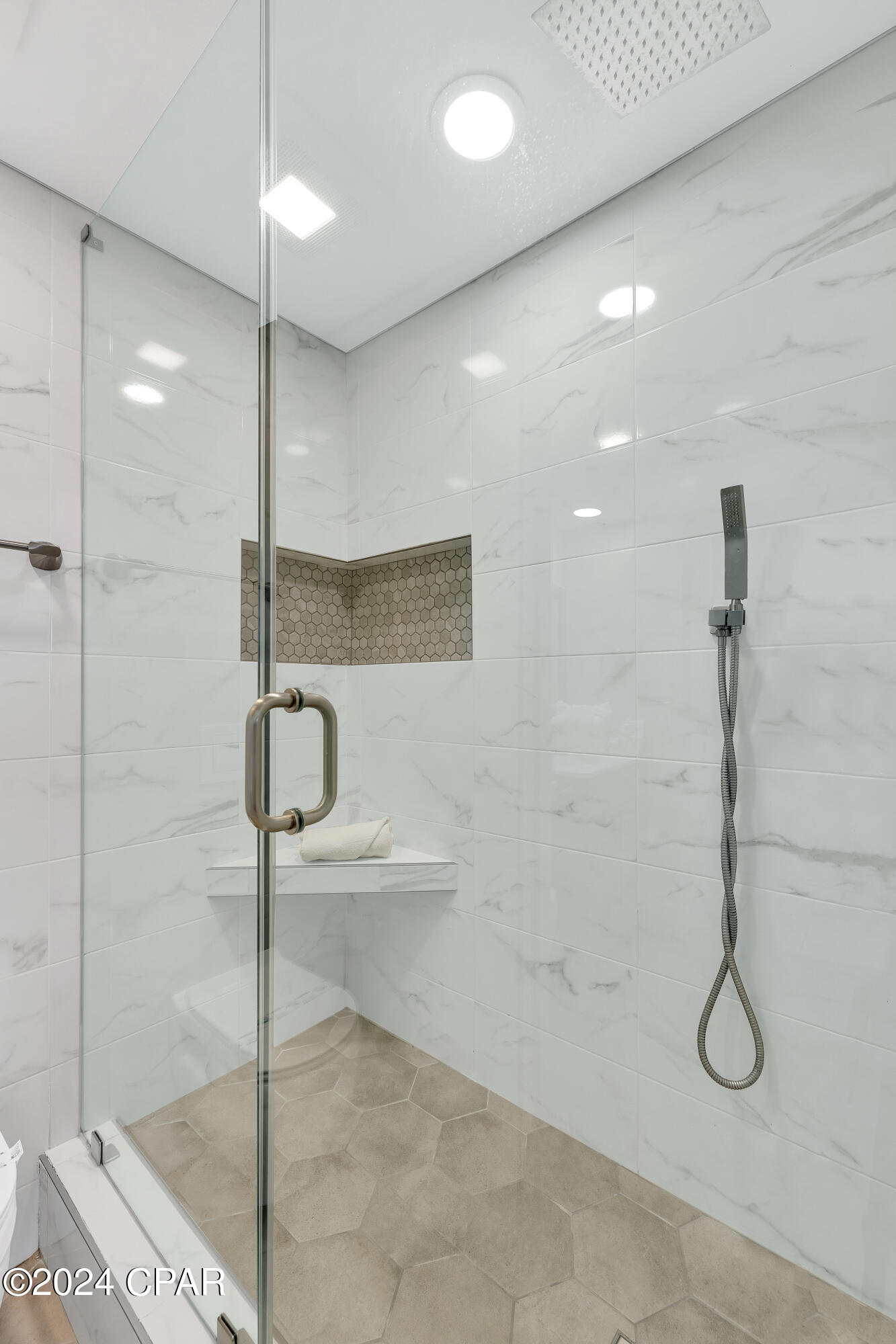 8743 Thomas Drive 1122