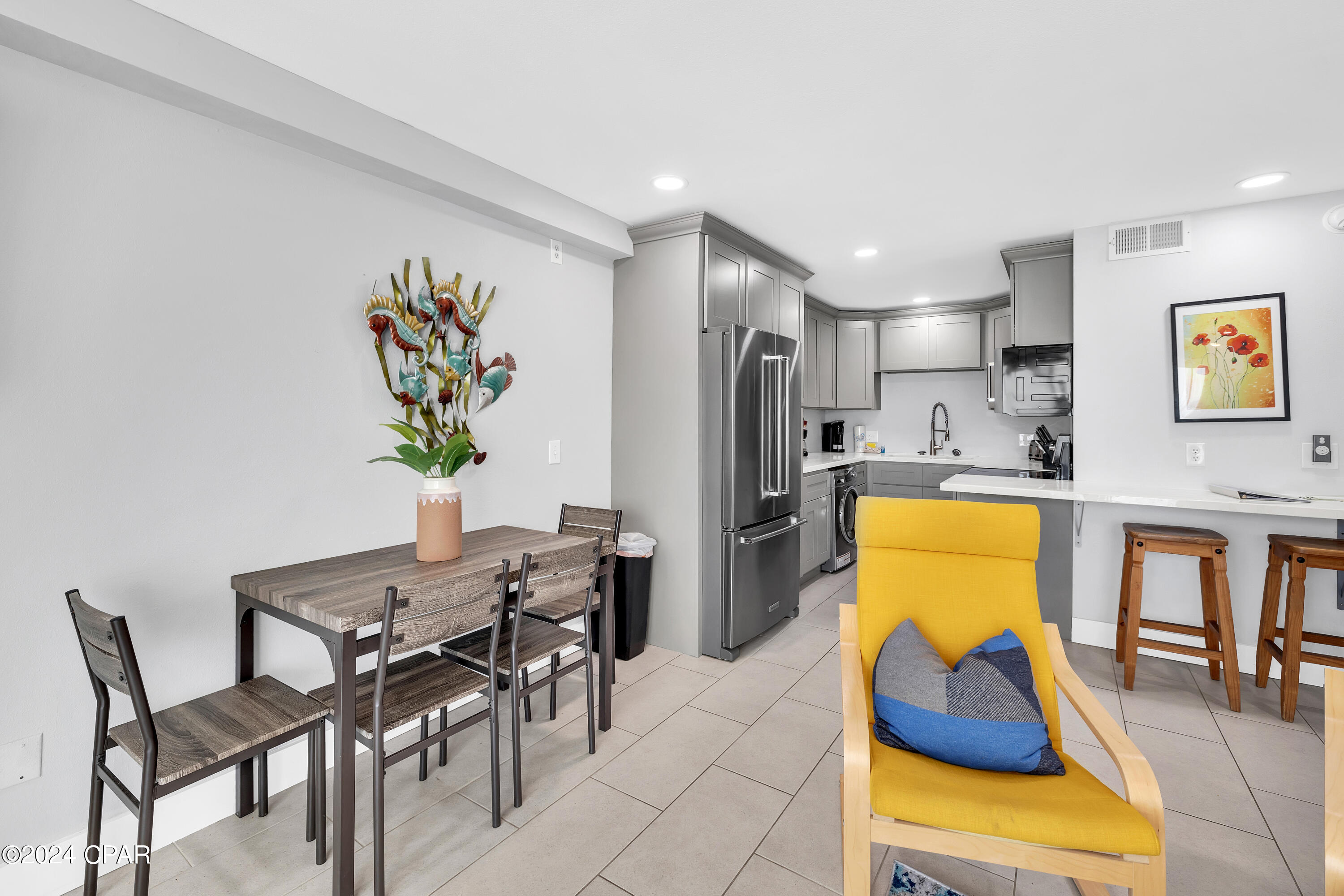 8743 Thomas Drive 1122