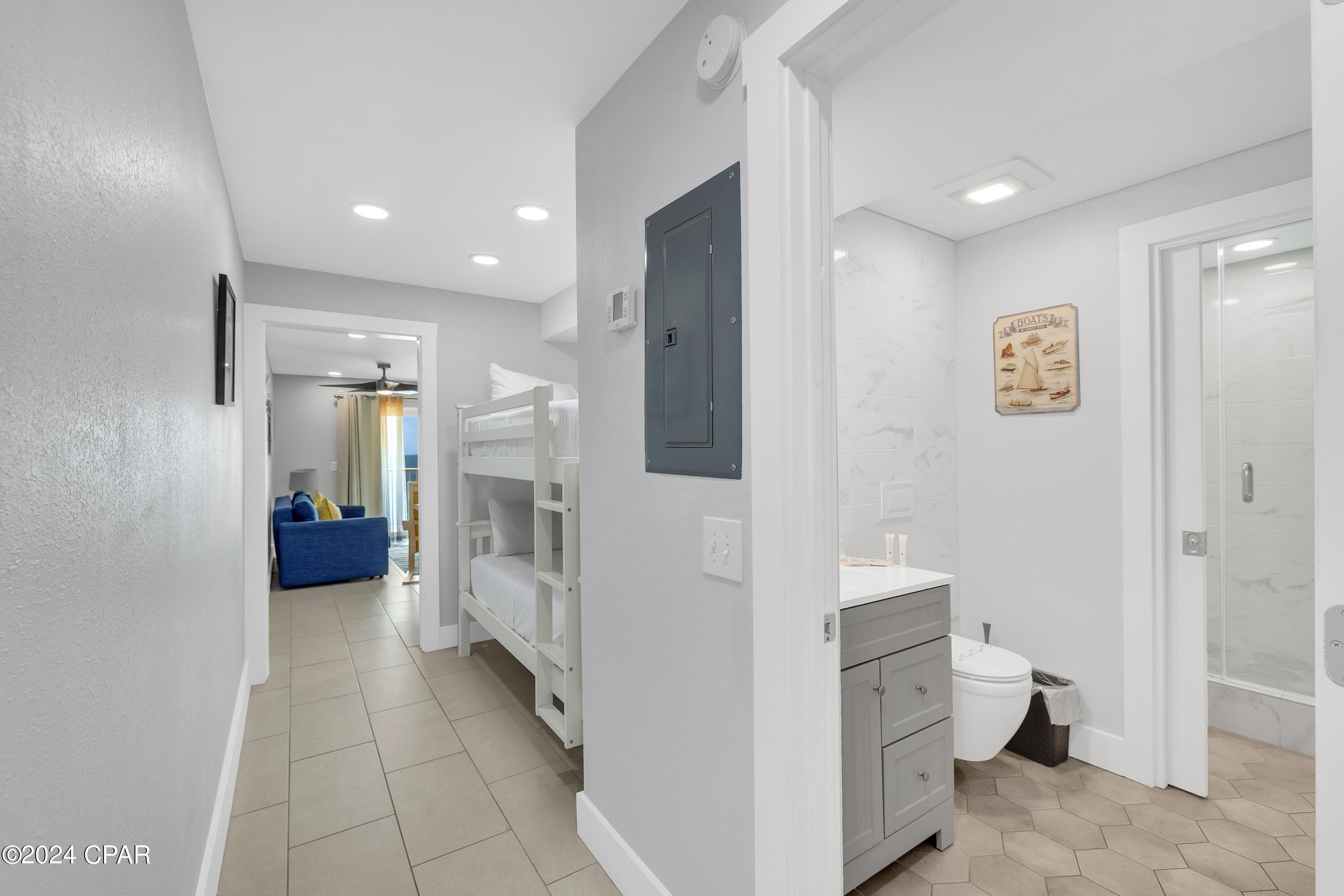 8743 Thomas Drive 1122