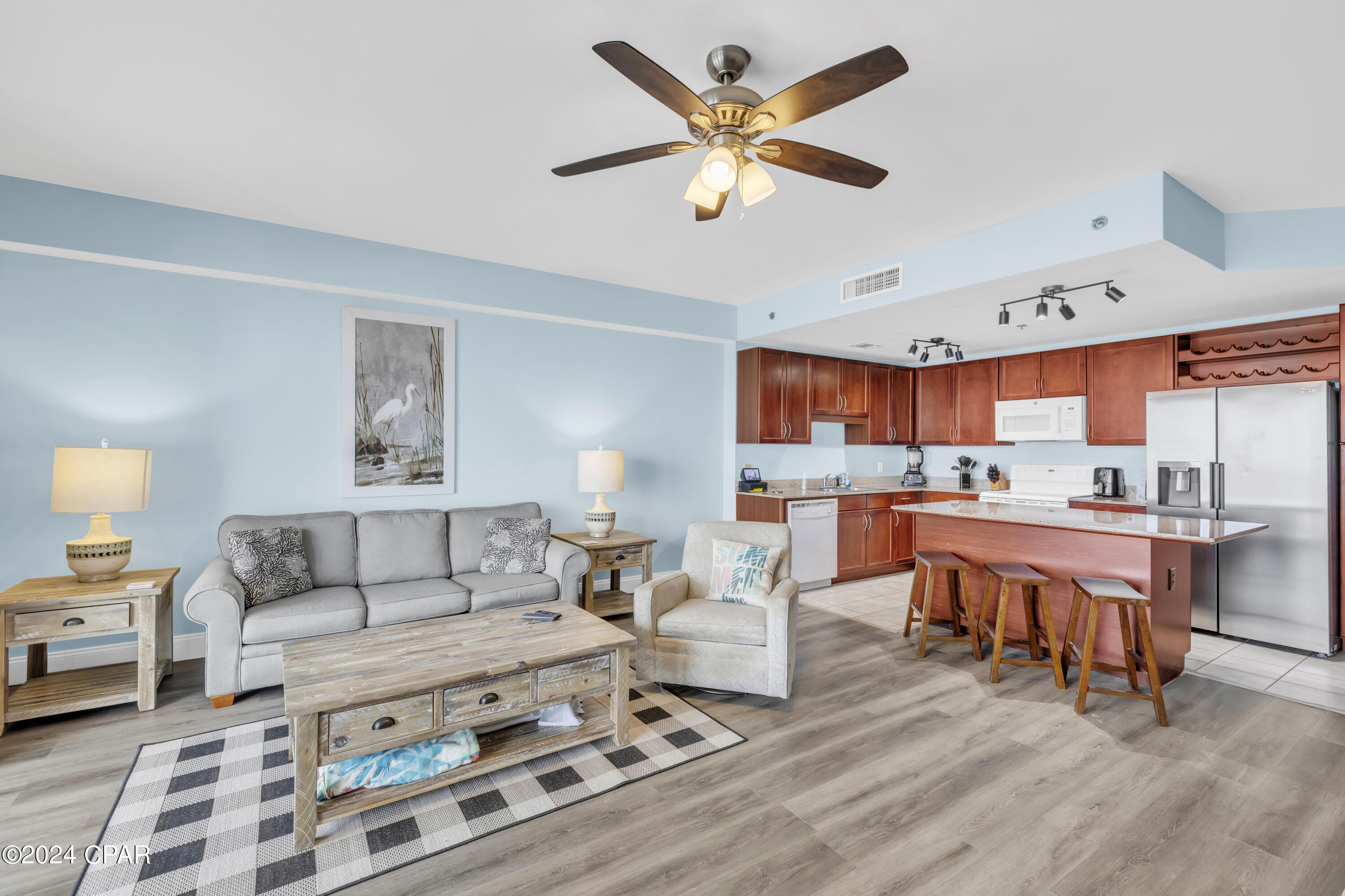 9860 S Thomas Drive 1402