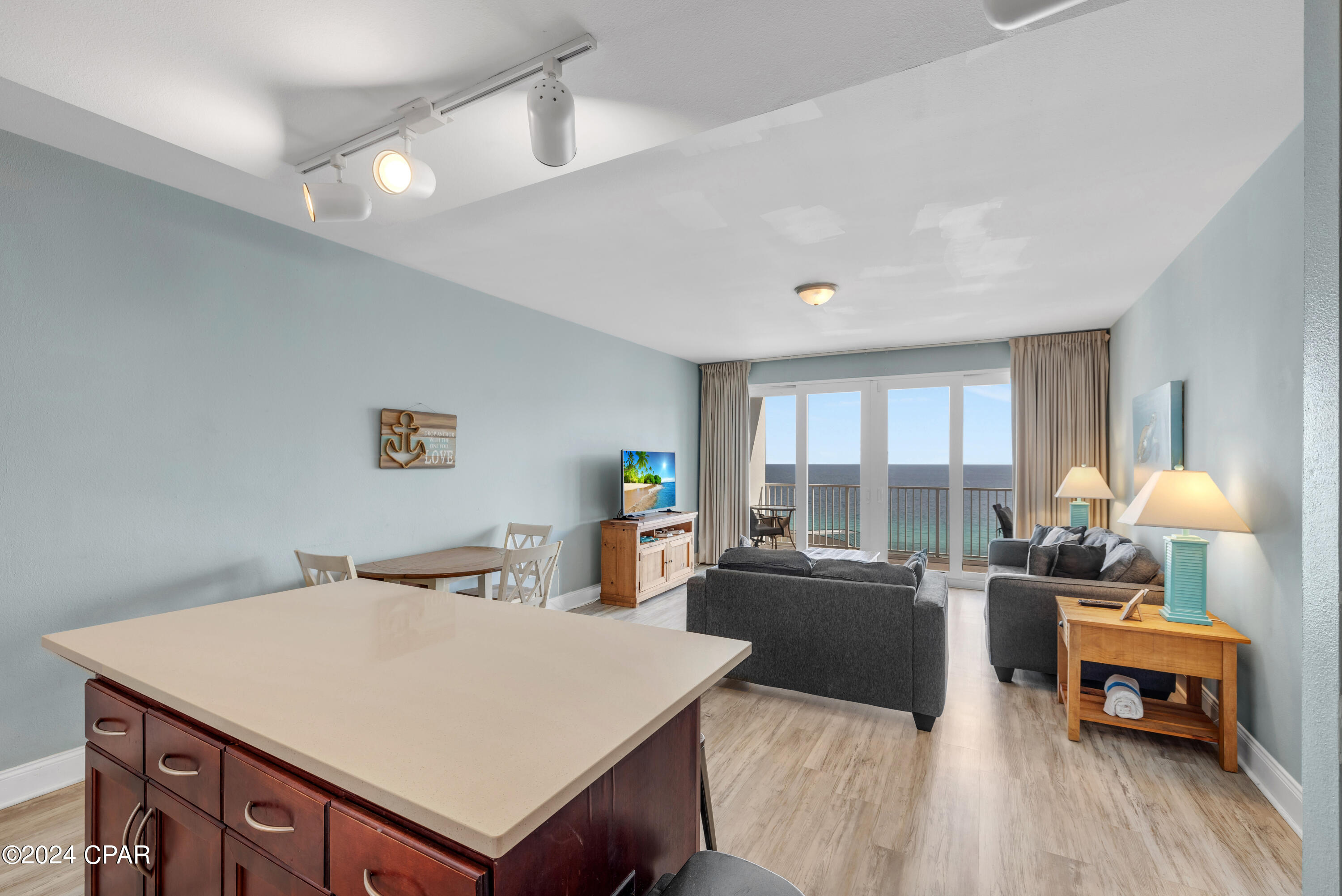 9860 S Thomas Drive 1826