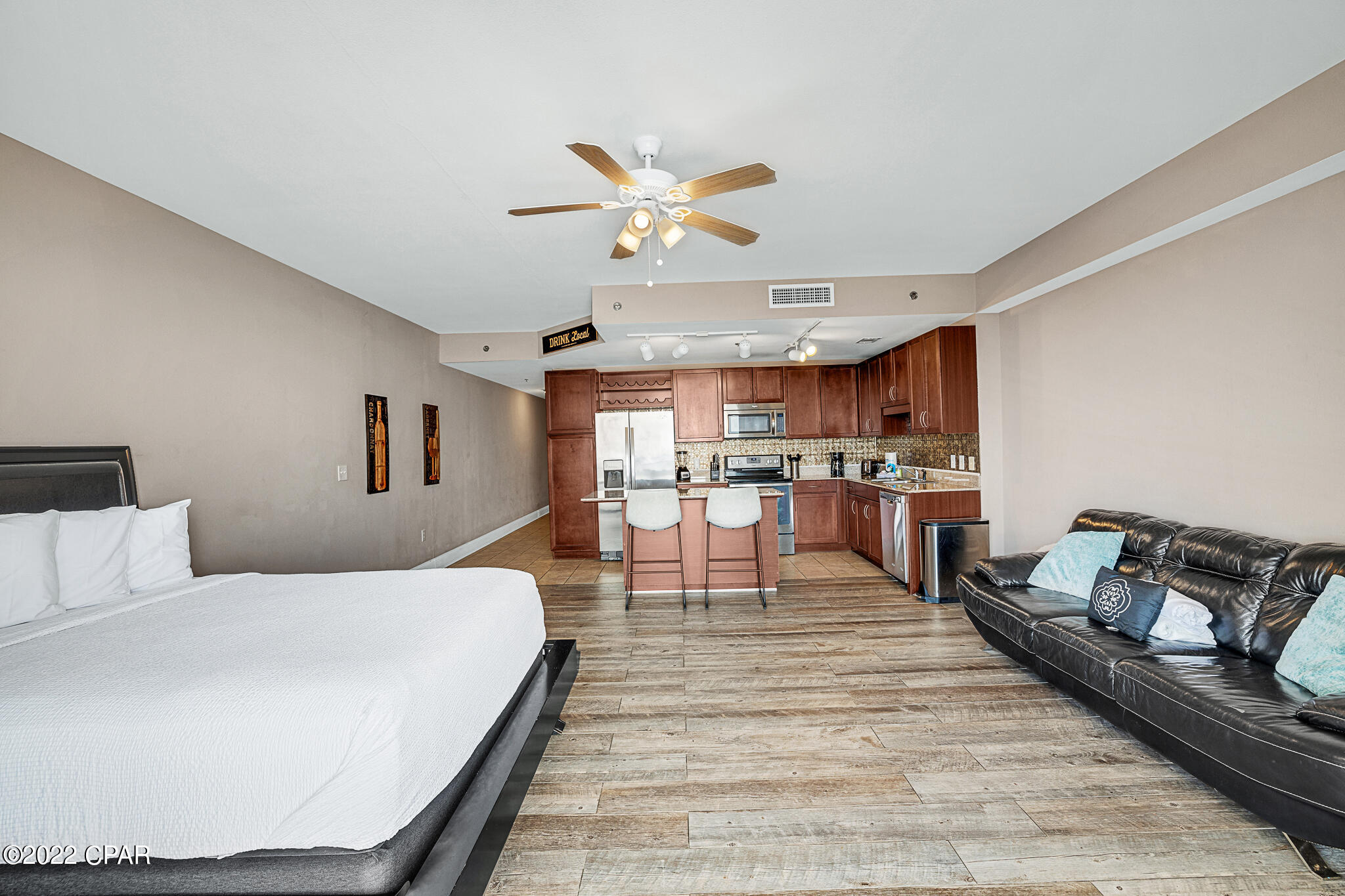 9860 S Thomas Drive 1605