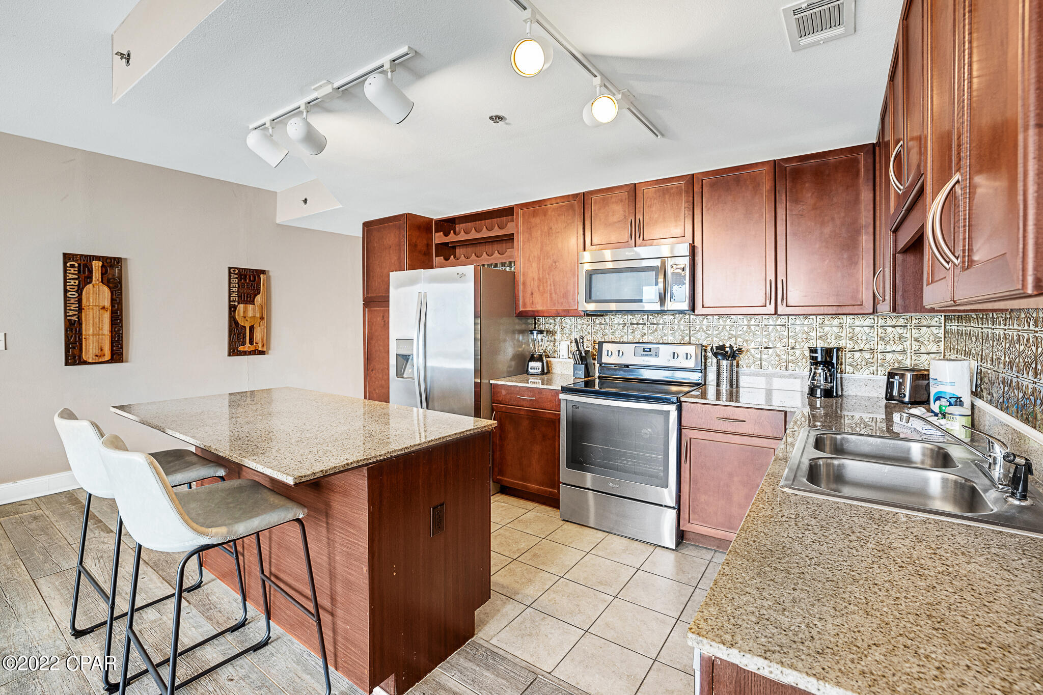 9860 S Thomas Drive 1605