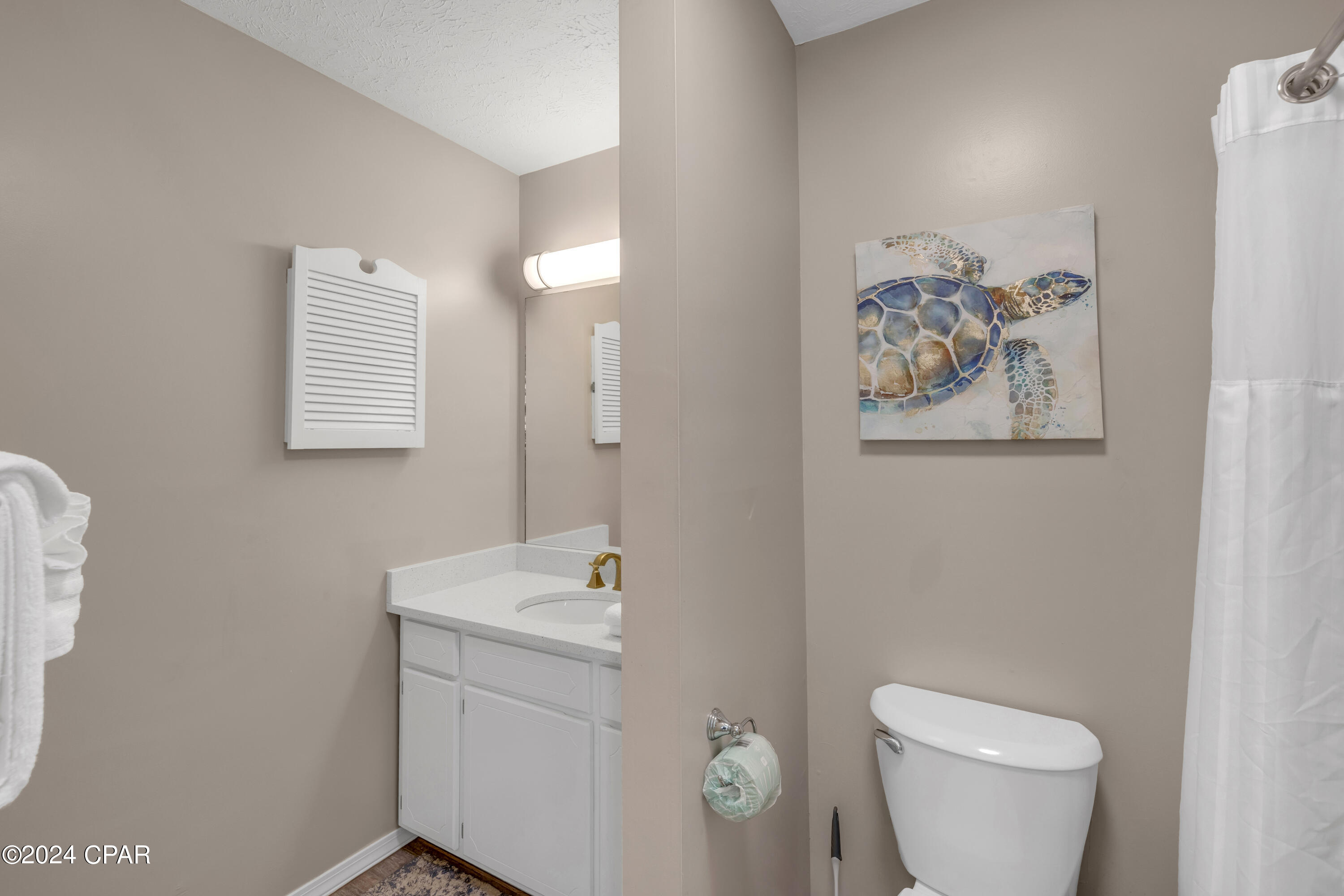 159 W Leslie Lane