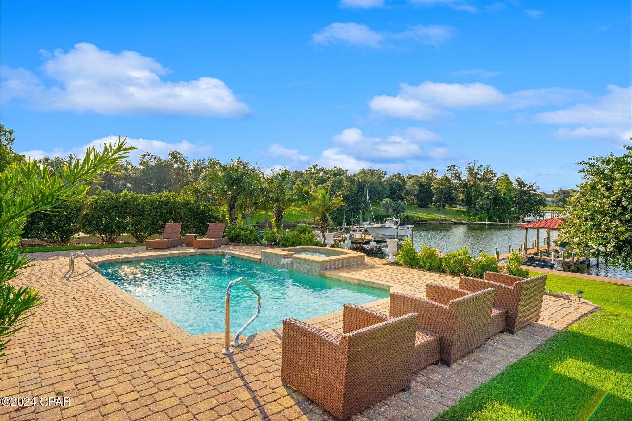 1309 Bayou Court