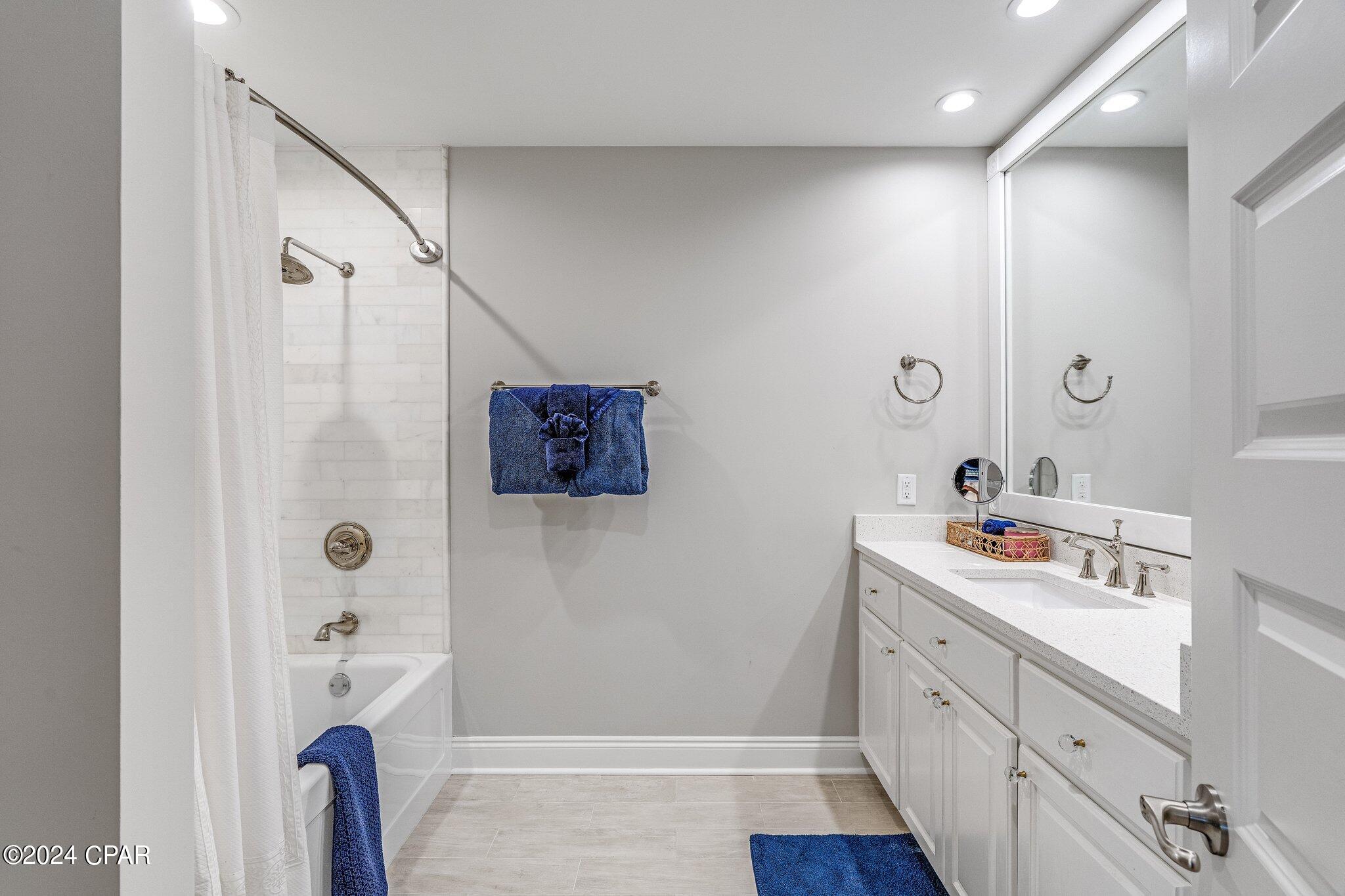 1309 Bayou Court