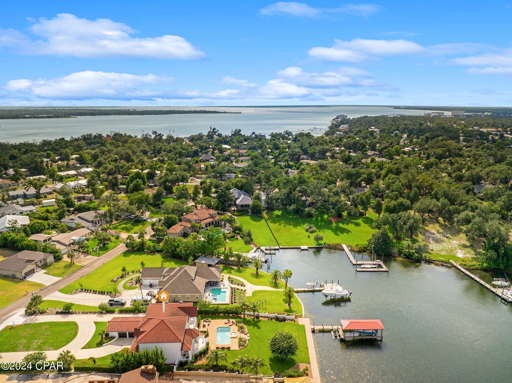 1309 Bayou Court