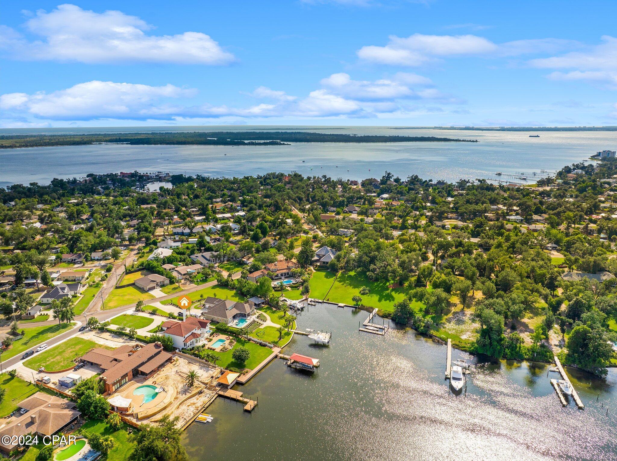 1309 Bayou Court