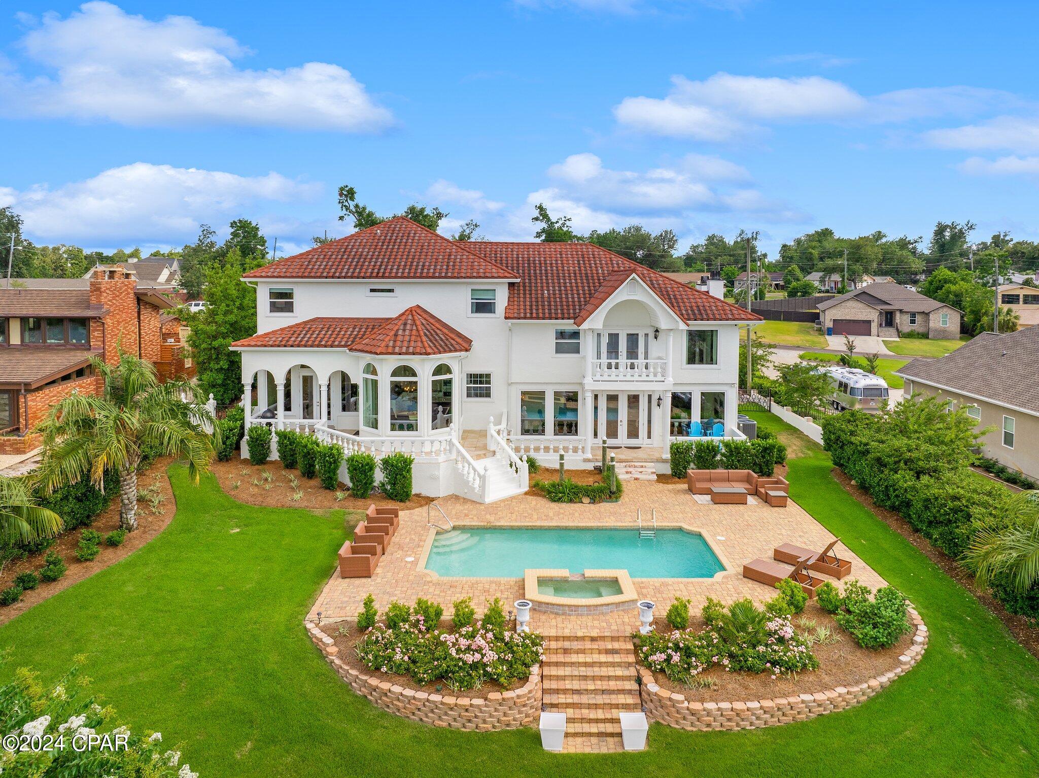 1309 Bayou Court