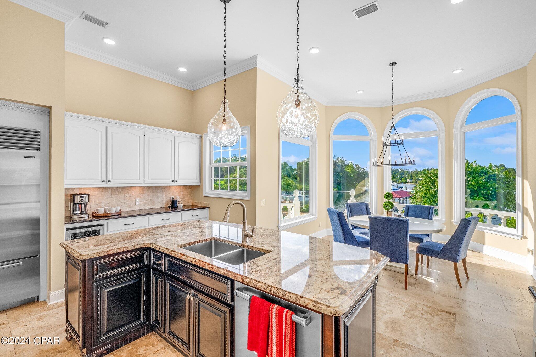 1309 Bayou Court