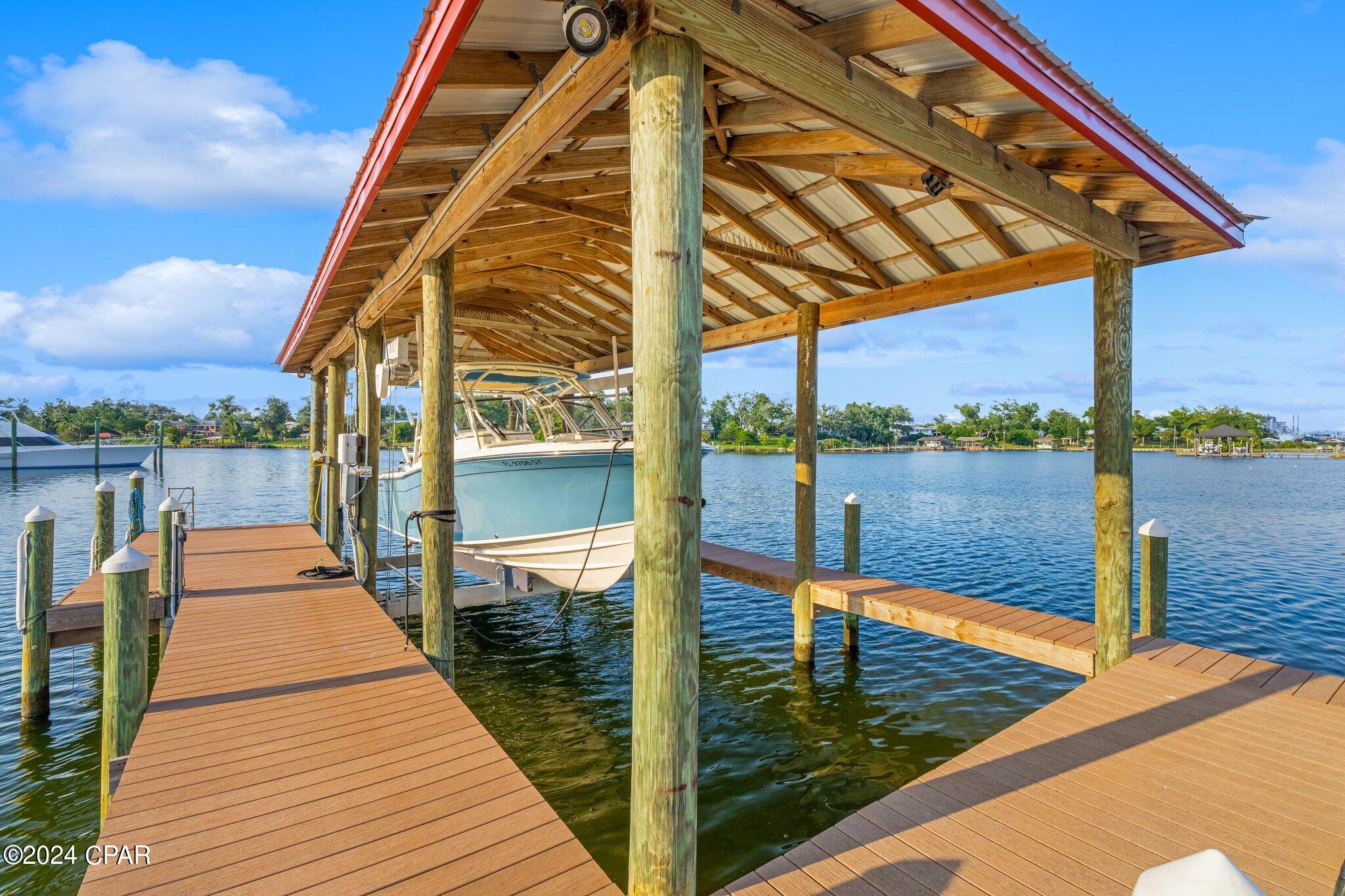 1309 Bayou Court