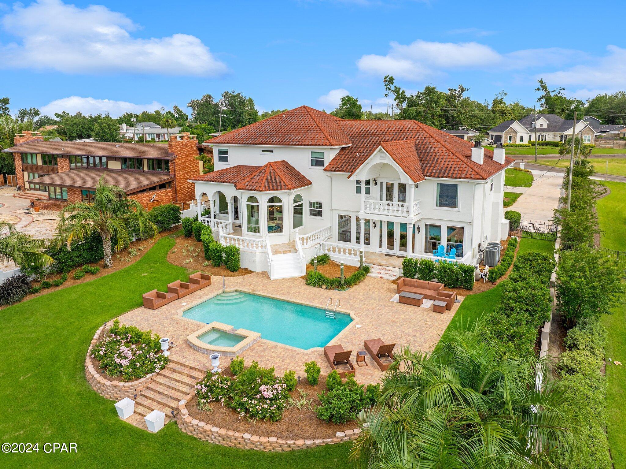 1309 Bayou Court