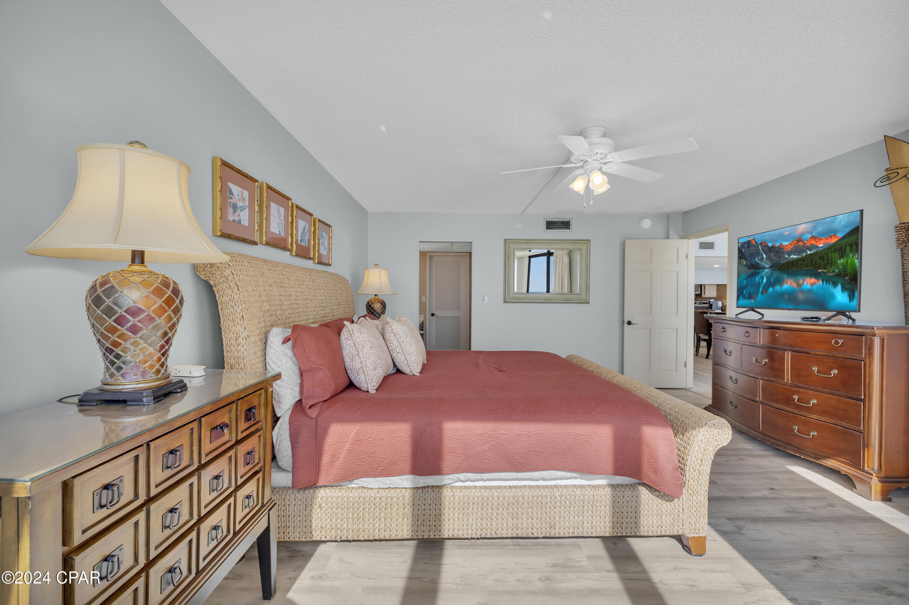 11347 Front Beach Road 511
