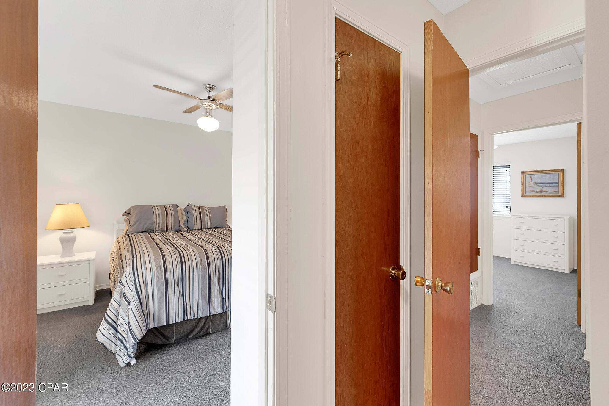 113 W Leslie Lane