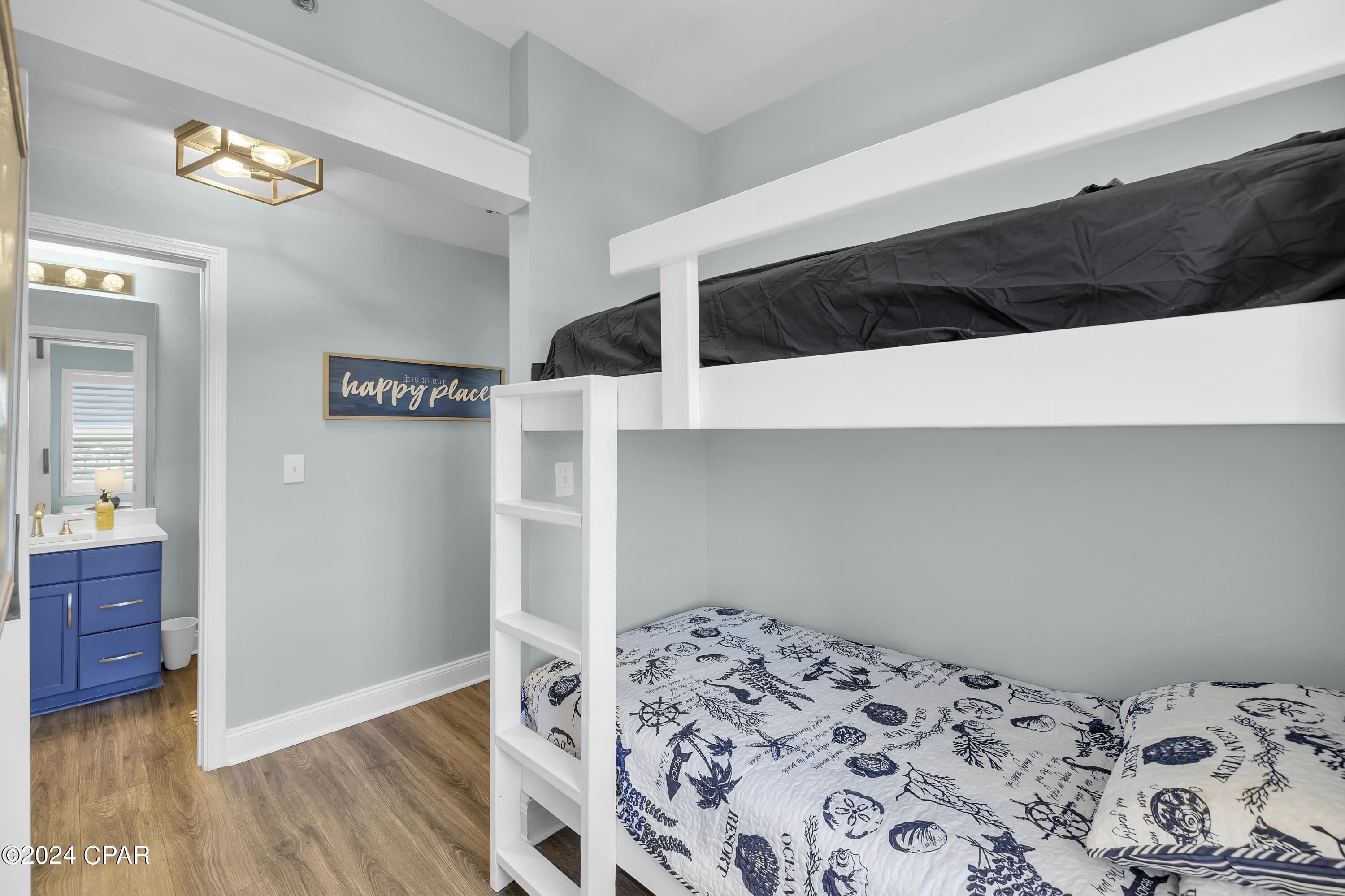 9860 S Thomas Drive 1208