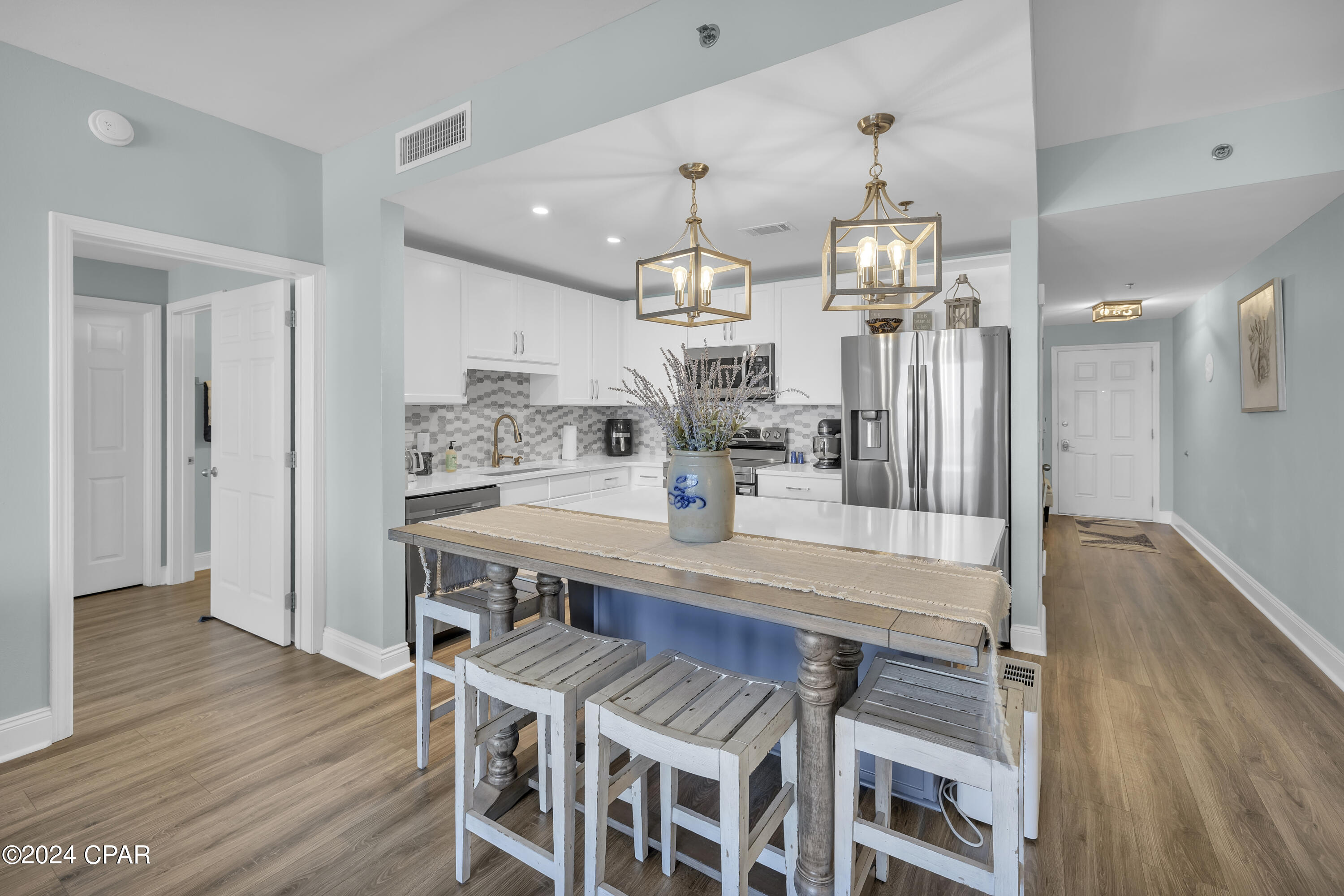 9860 S Thomas Drive 1208