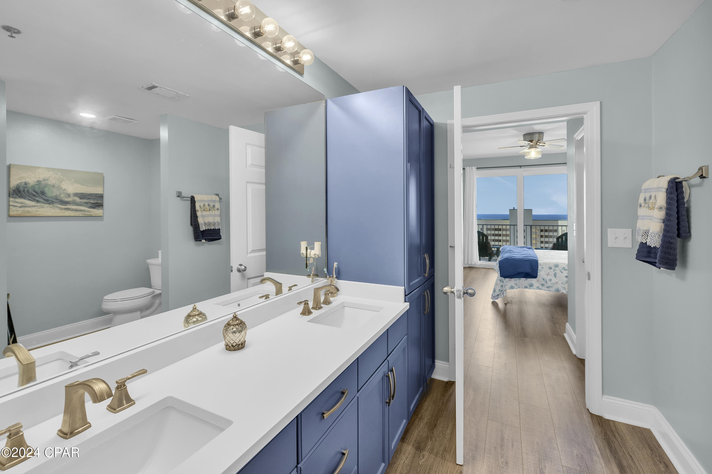 9860 S Thomas Drive 1208