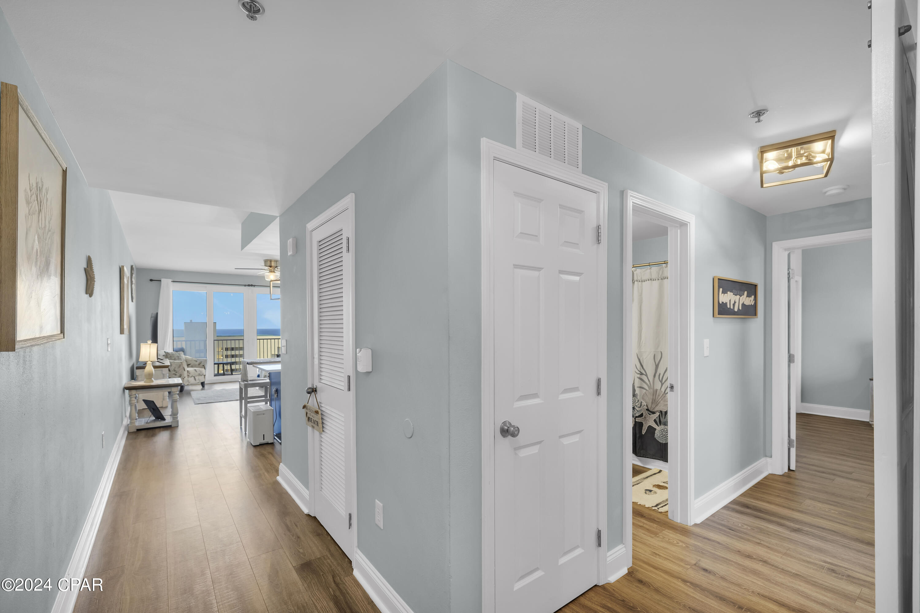 9860 S Thomas Drive 1208