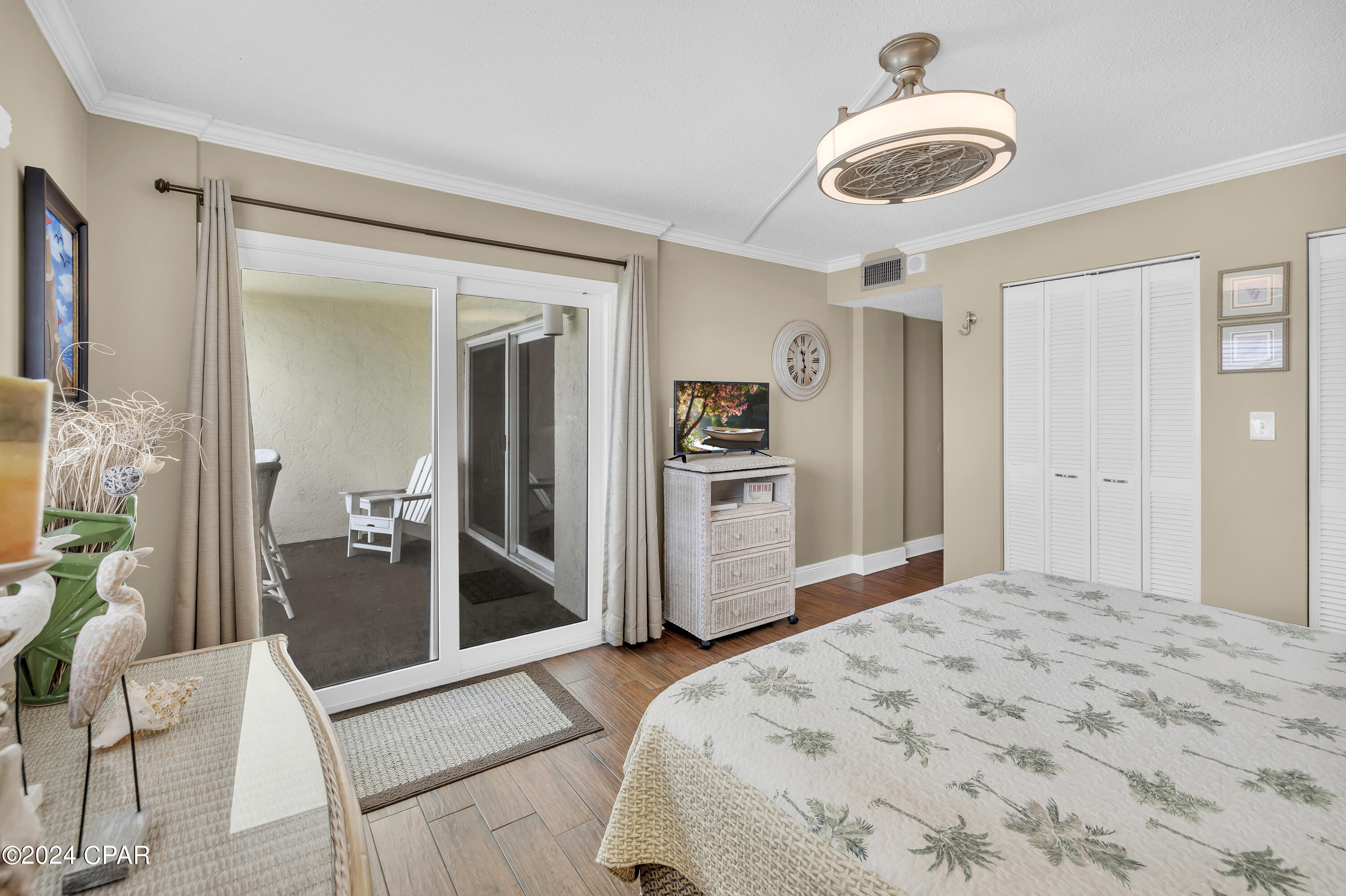 5801 Thomas Drive 319