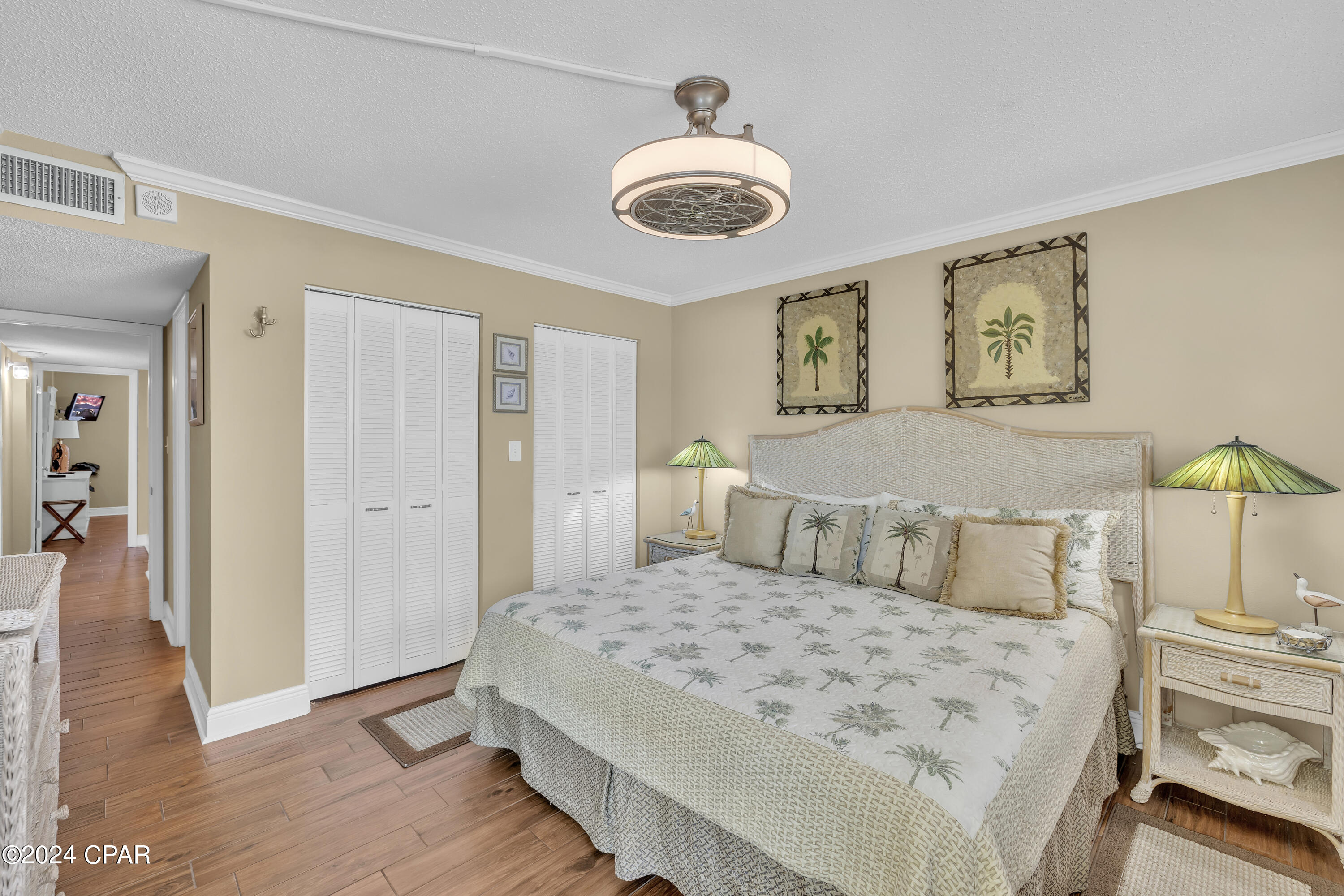 5801 Thomas Drive 319