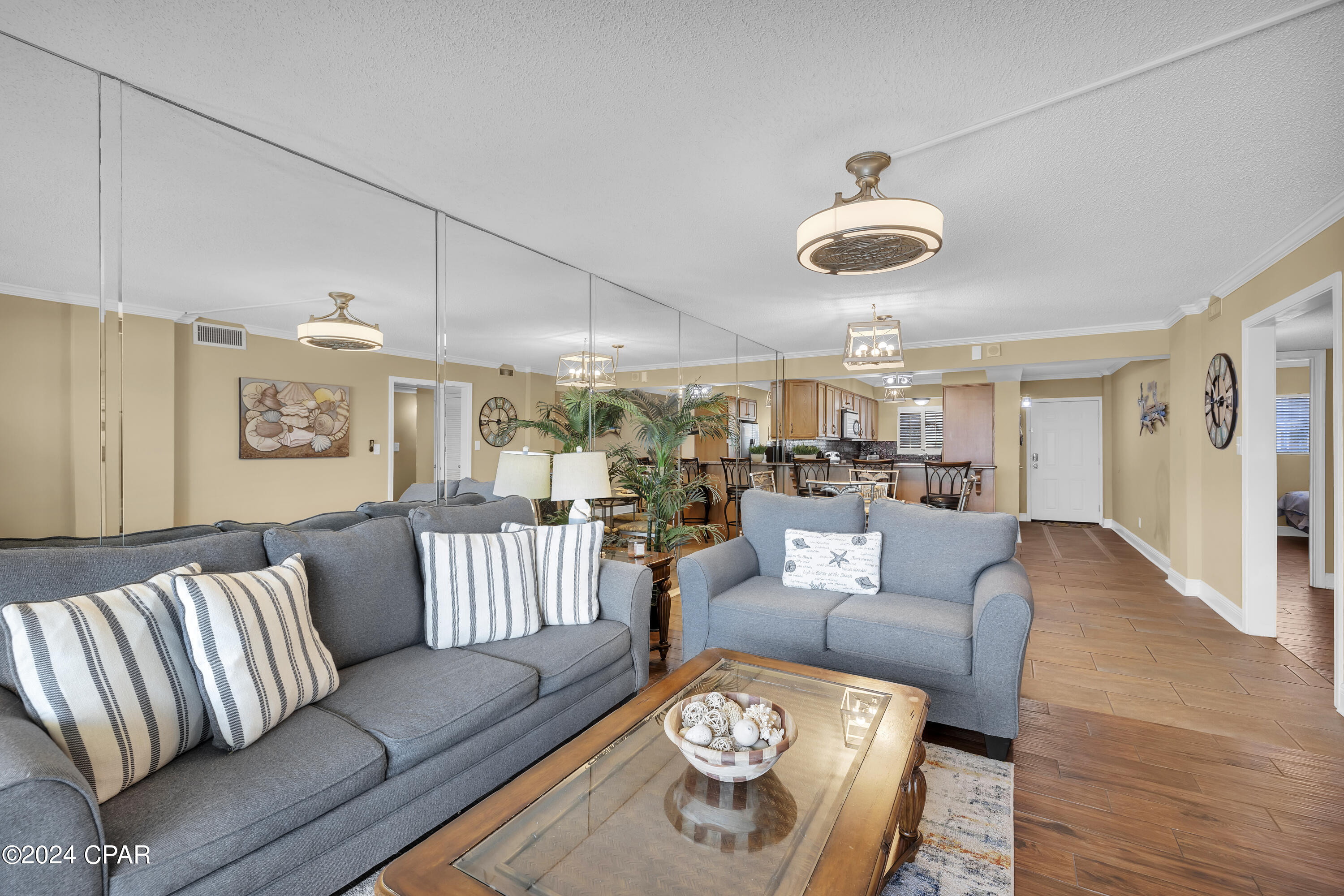 5801 Thomas Drive 319