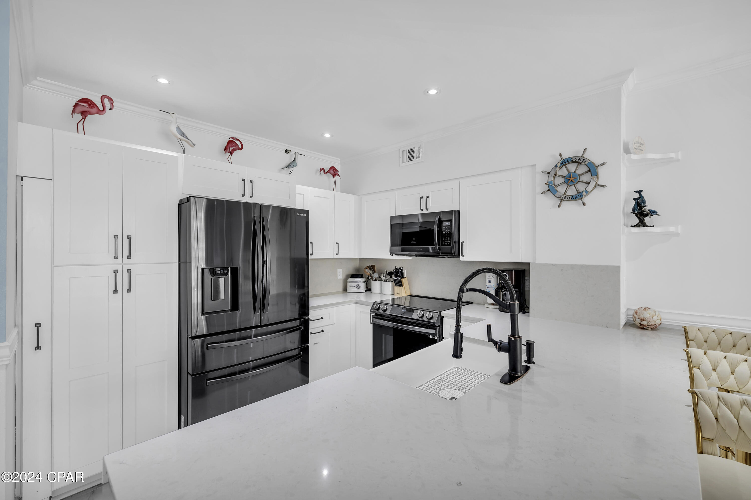 9900 S Thomas Drive 1024