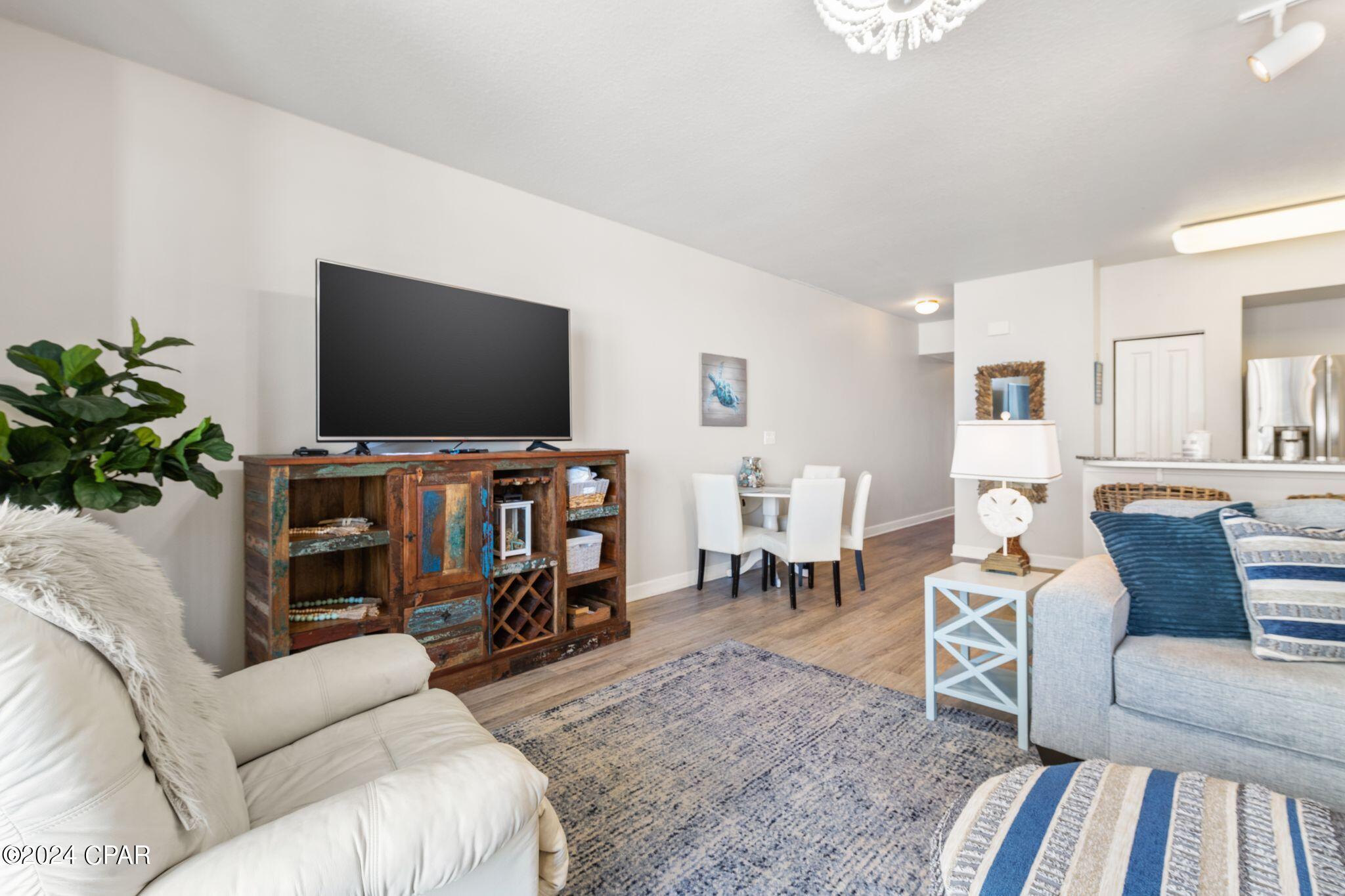 9900 S Thomas Drive 727