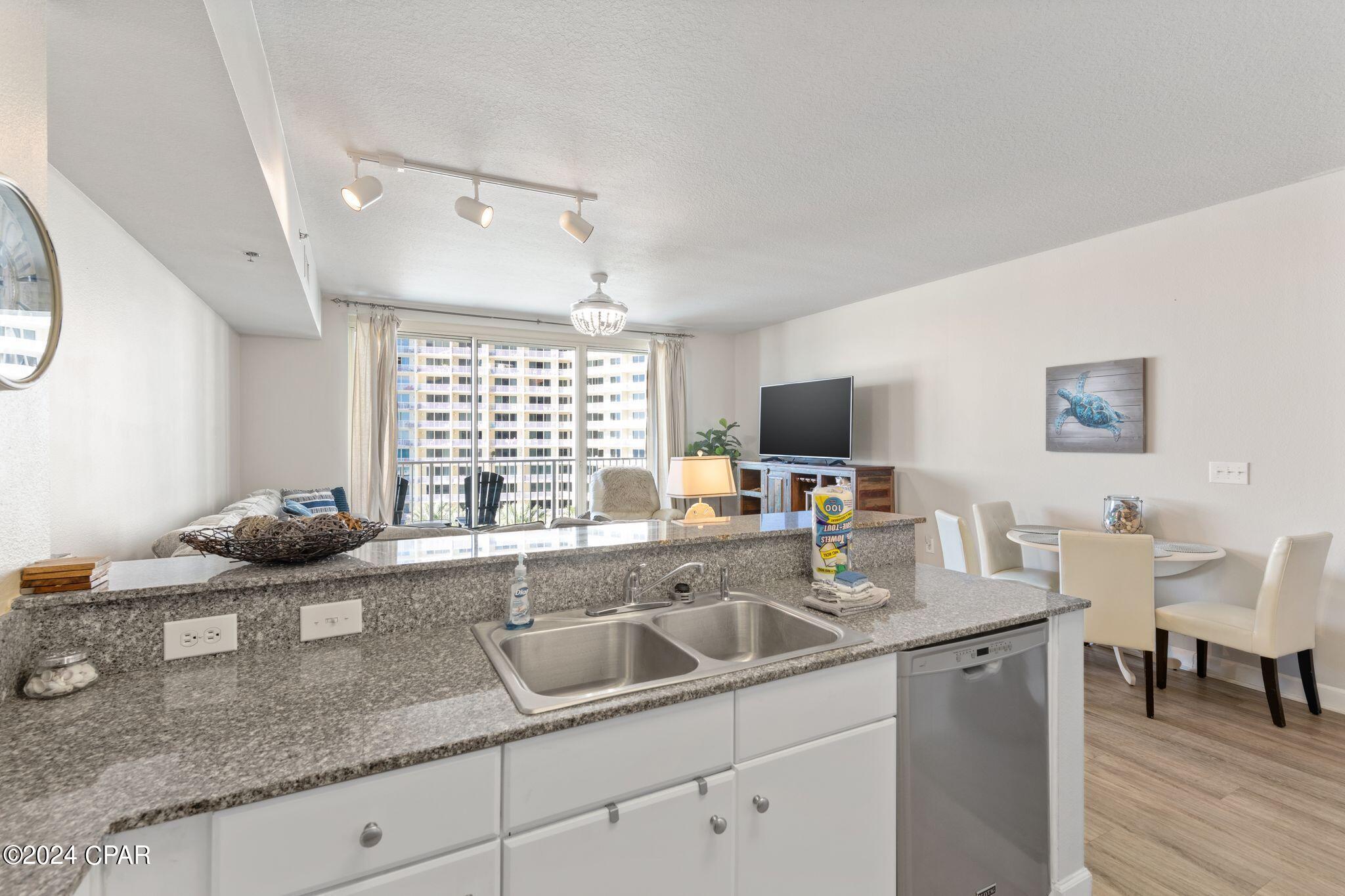 9900 S Thomas Drive 727