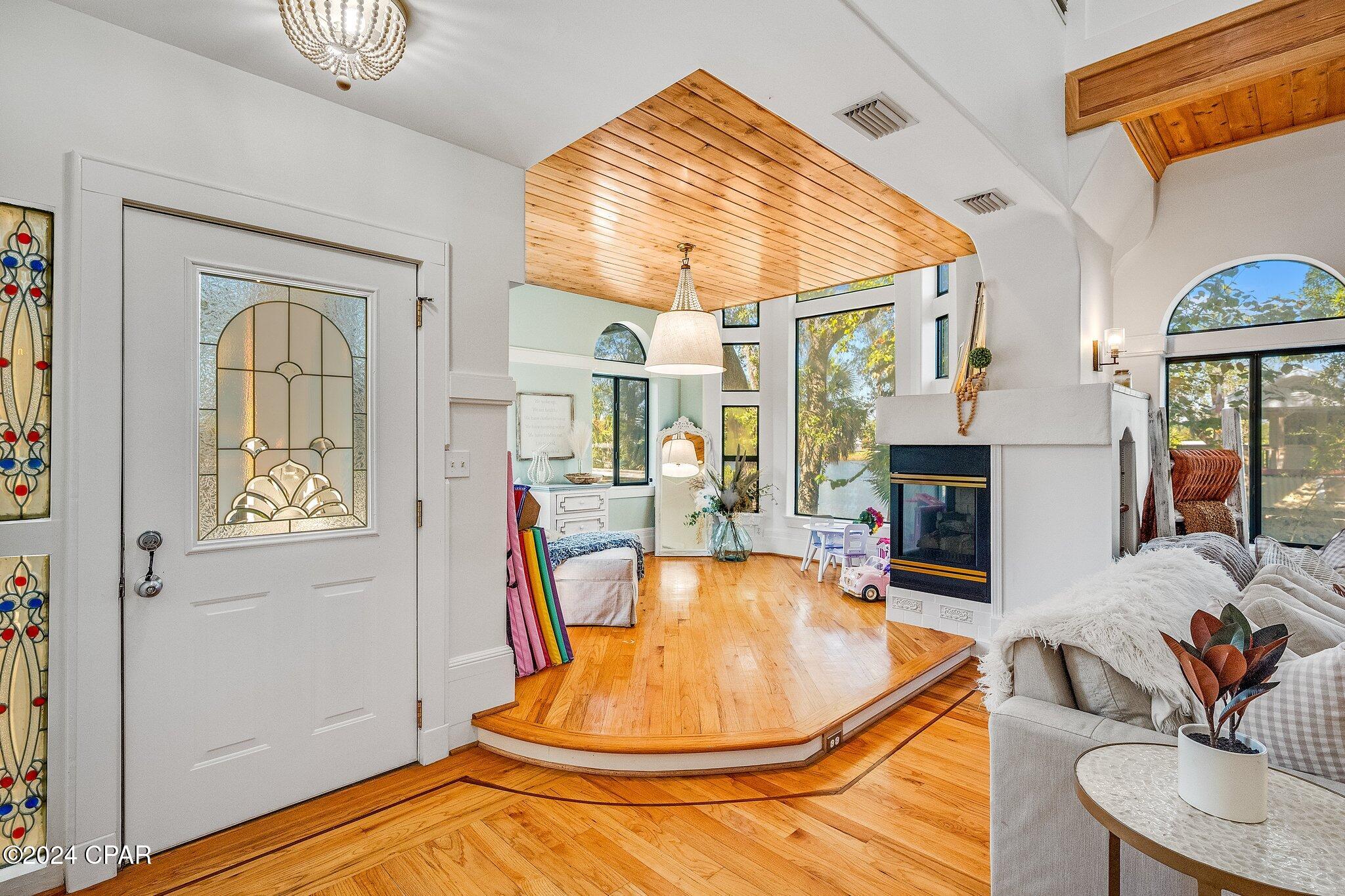 4929 Sharon Drive