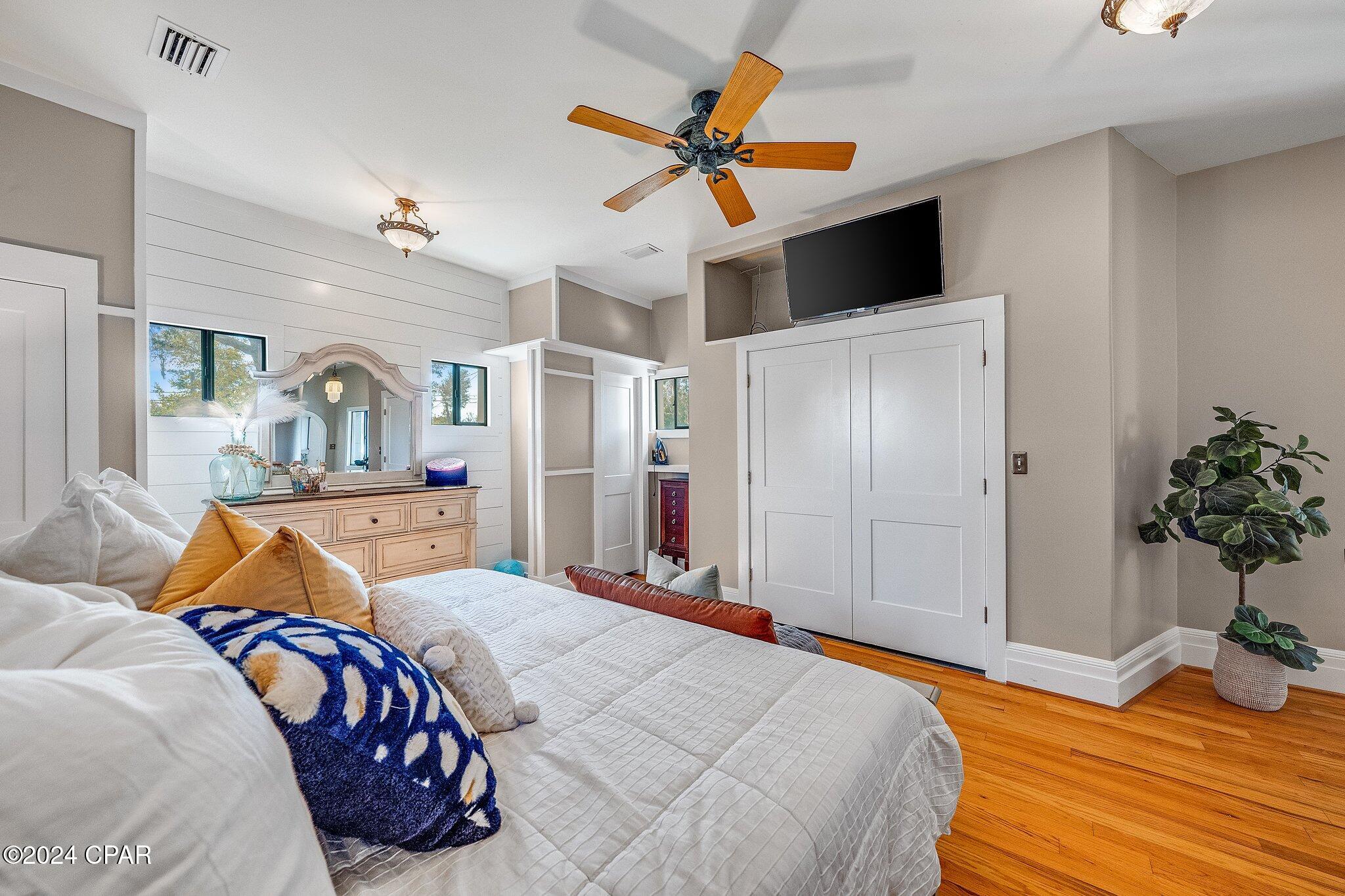 4929 Sharon Drive