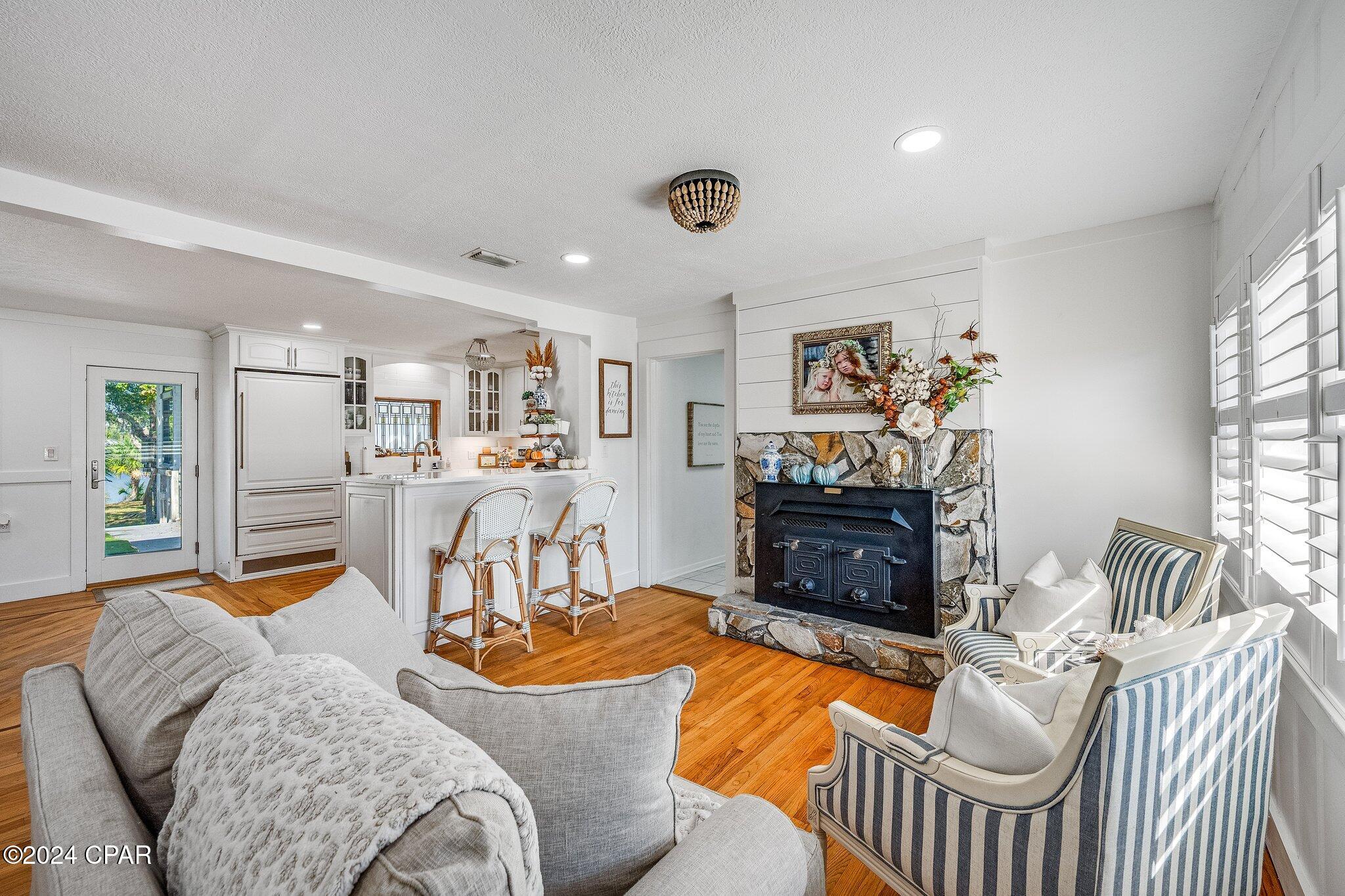 4929 Sharon Drive