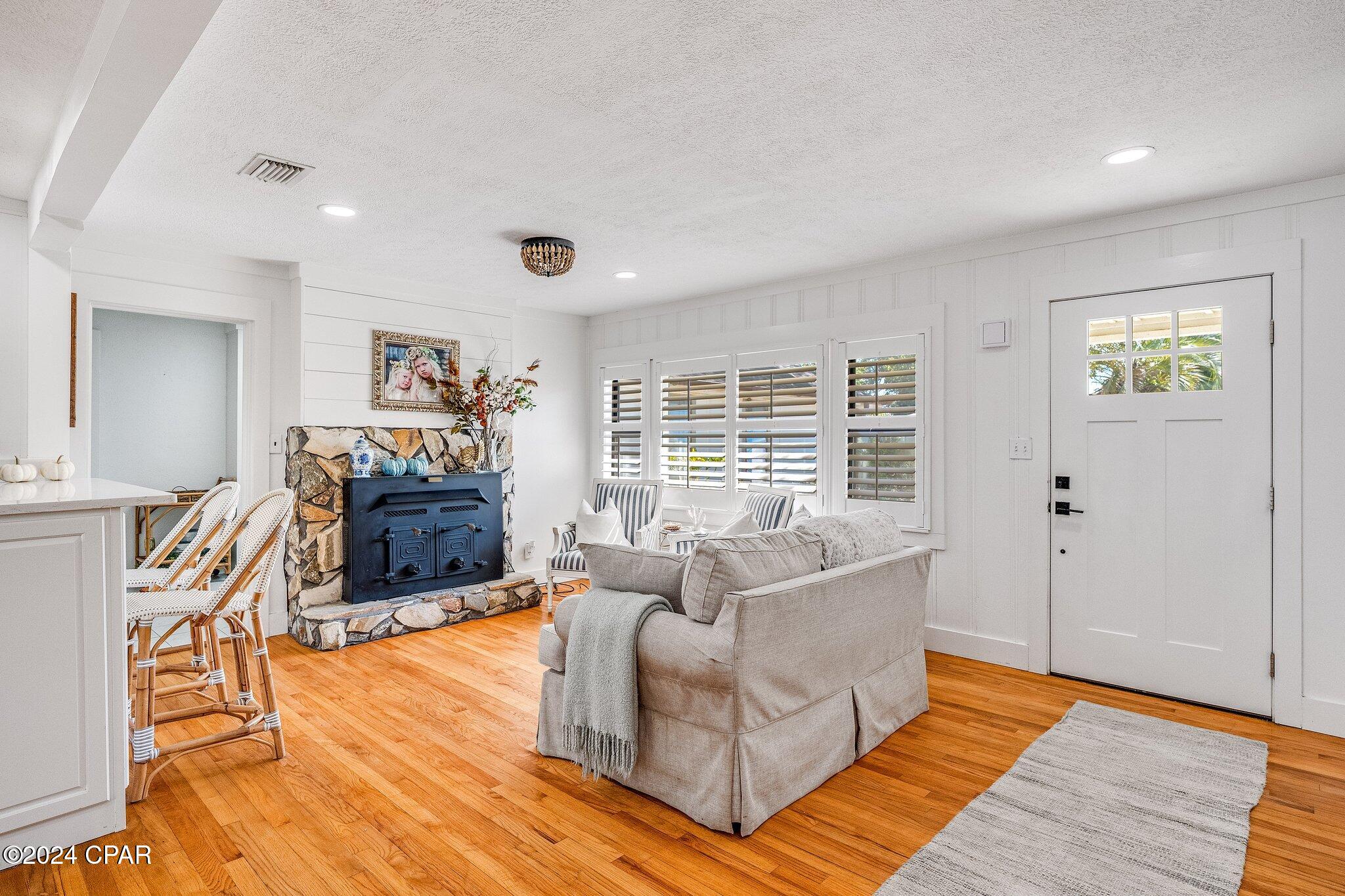 4929 Sharon Drive