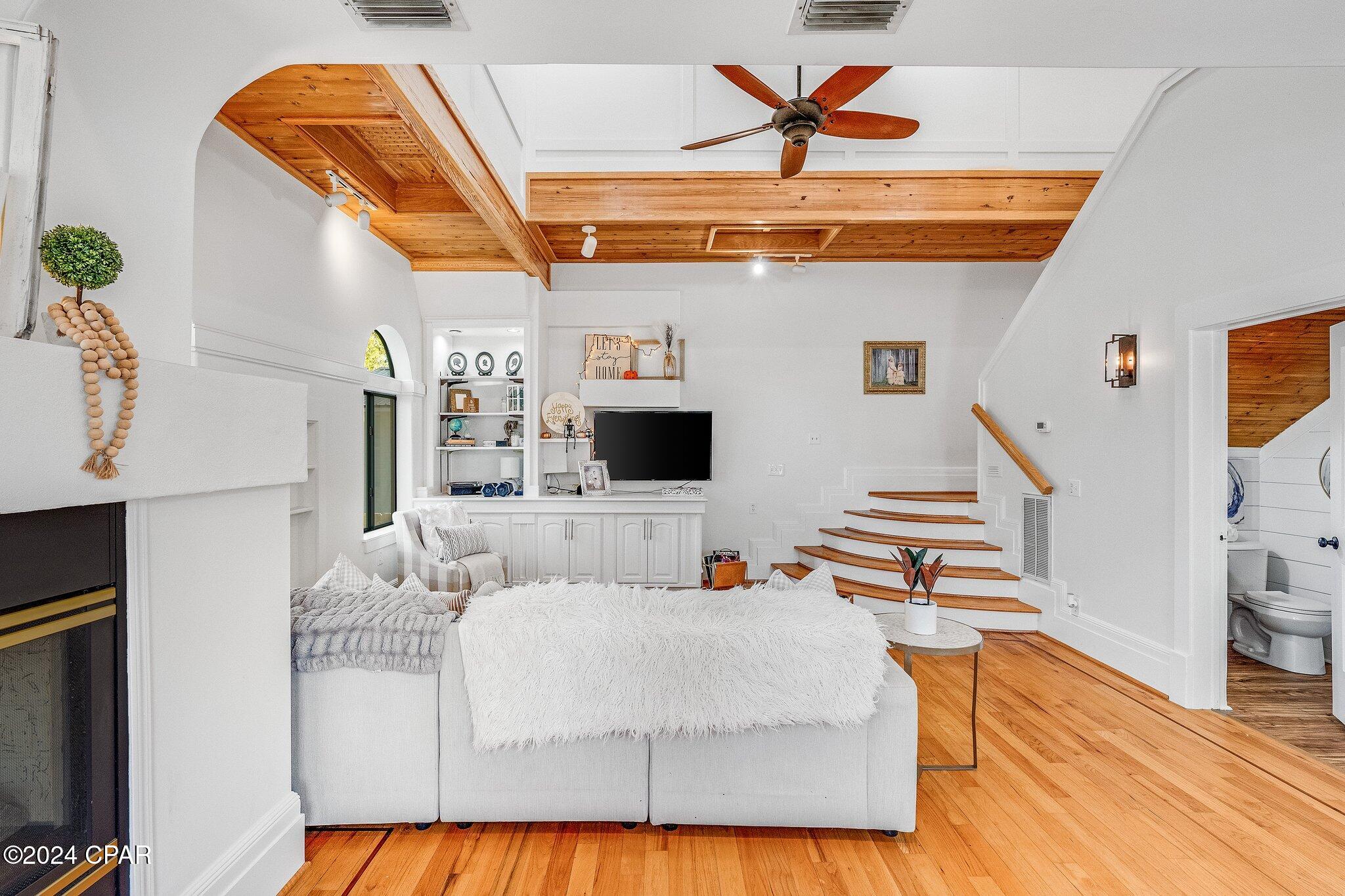 4929 Sharon Drive