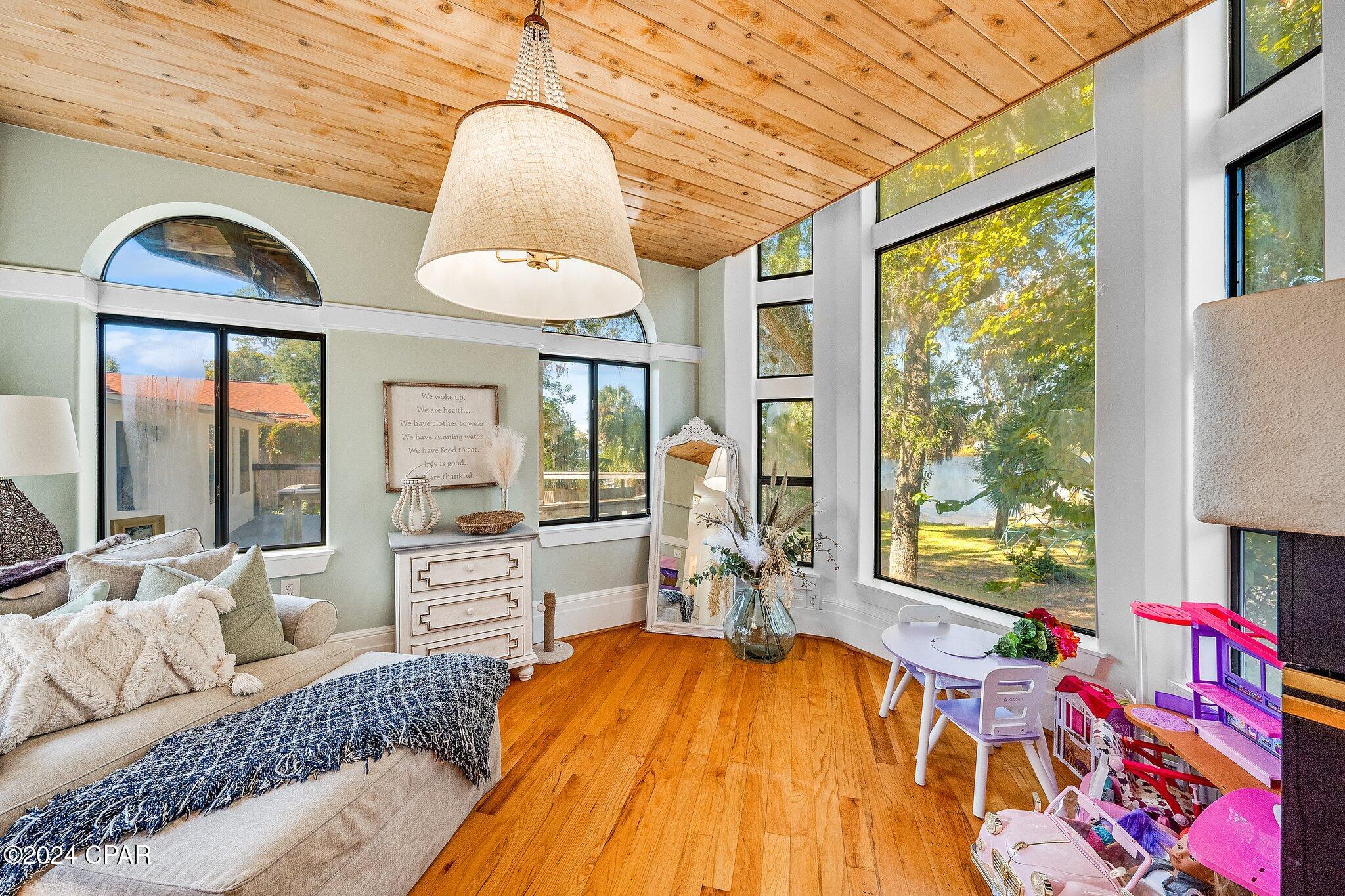 4929 Sharon Drive