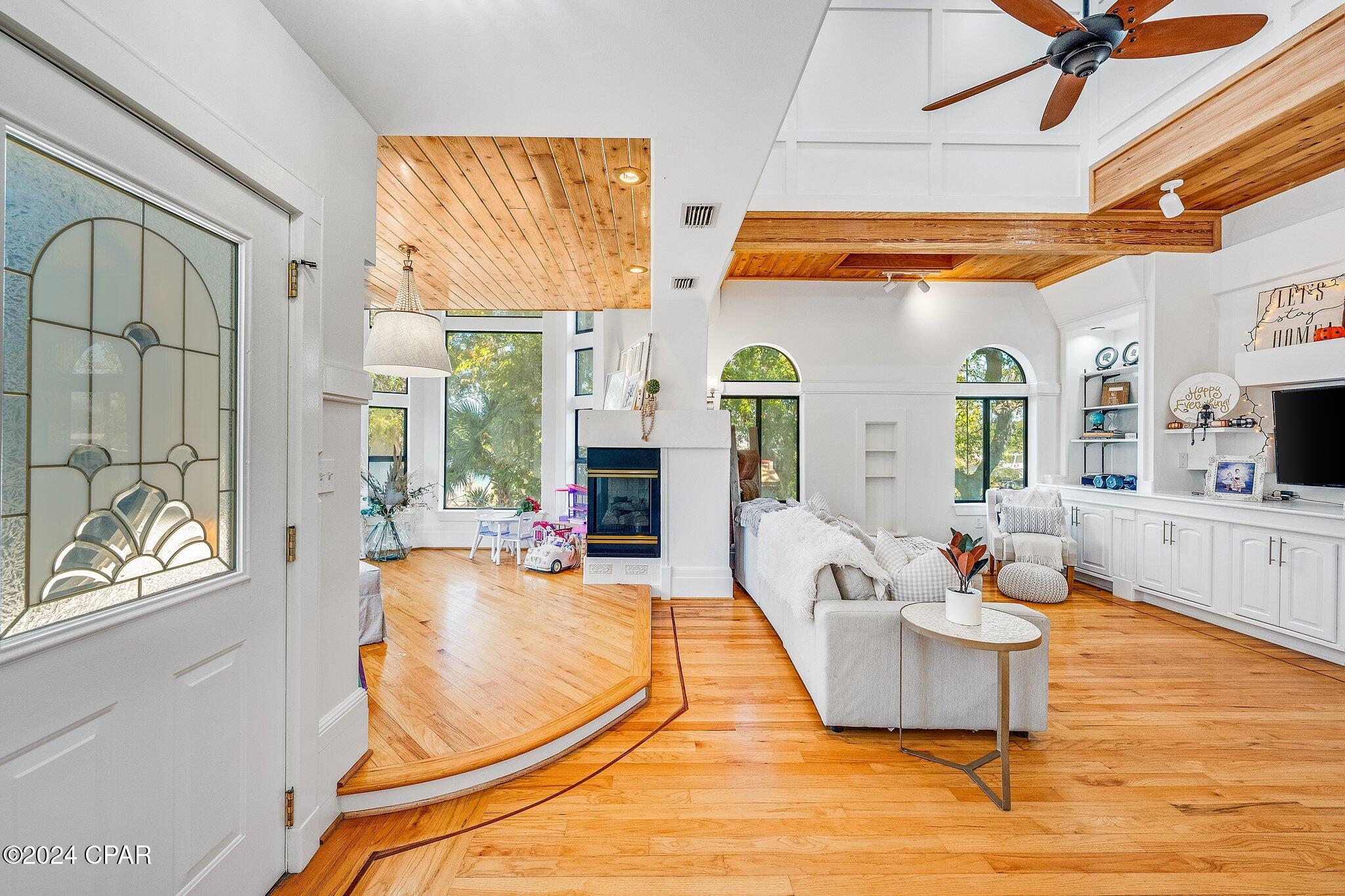 4929 Sharon Drive