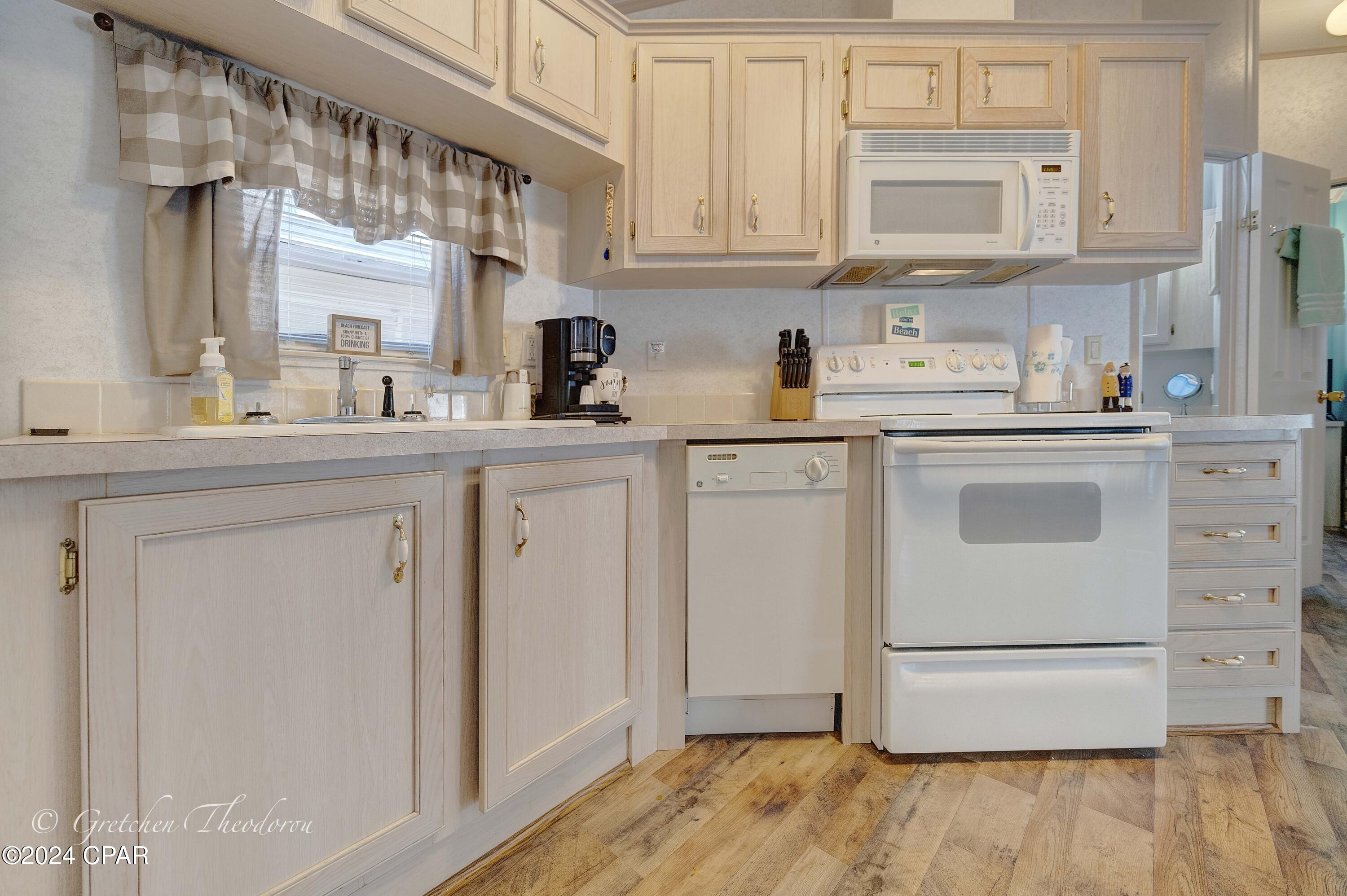 1219 Thomas Drive 131