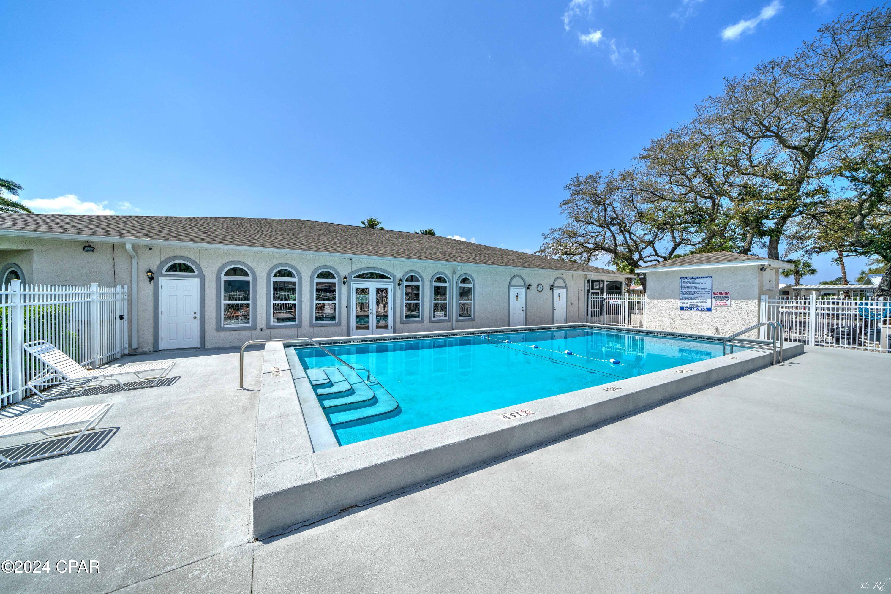 1219 Thomas Drive 131
