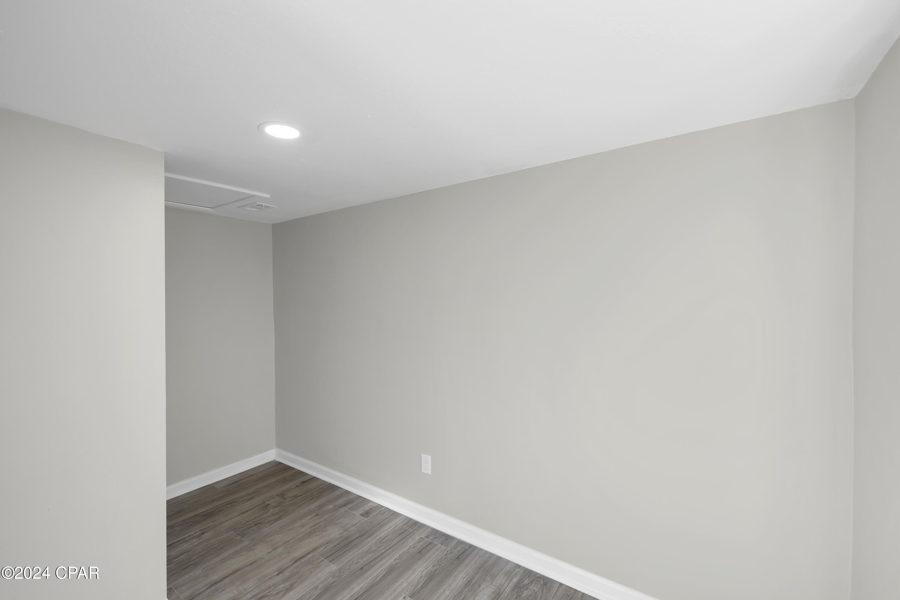 810 Maple Avenue
