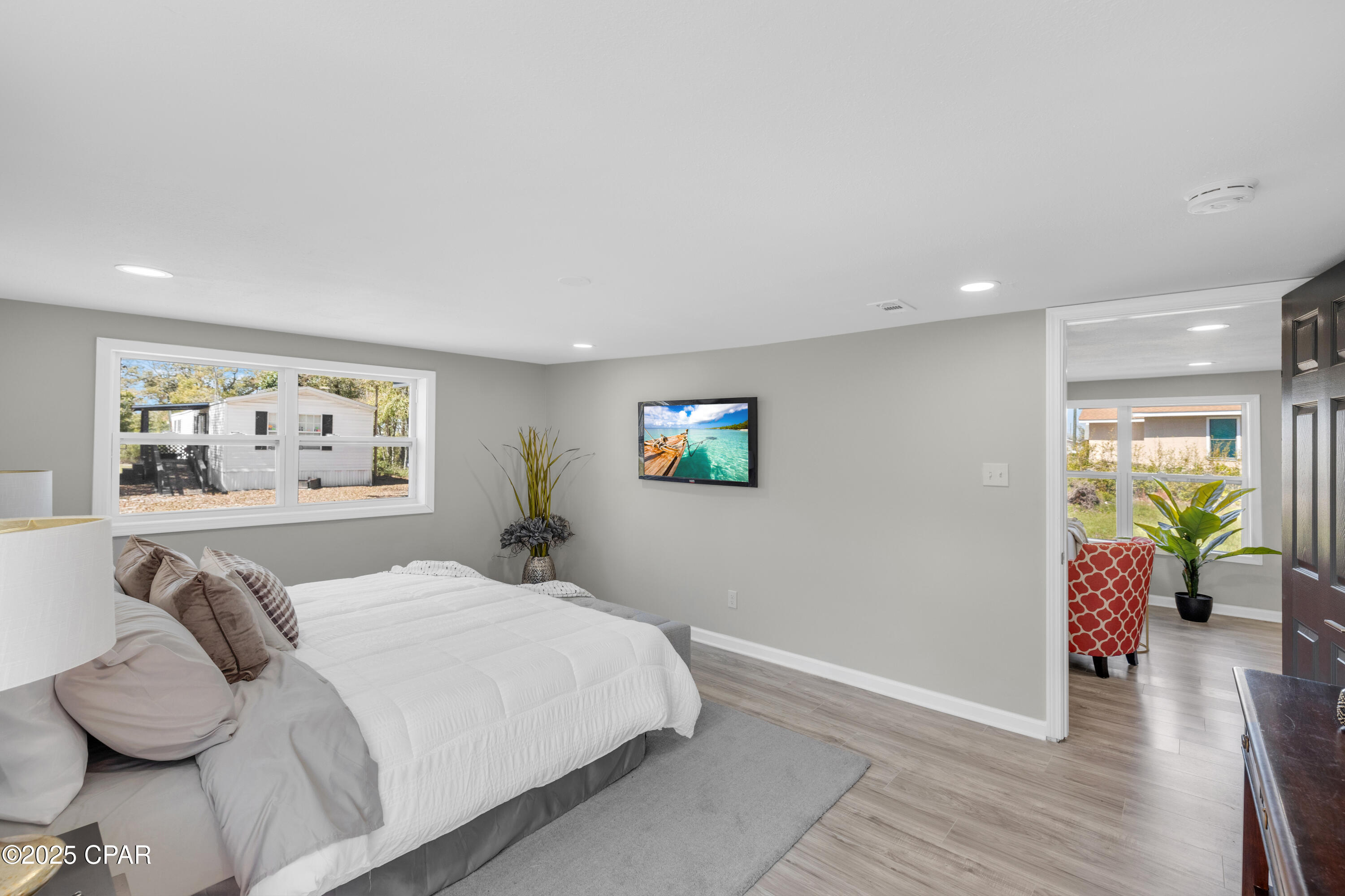 810 Maple Avenue