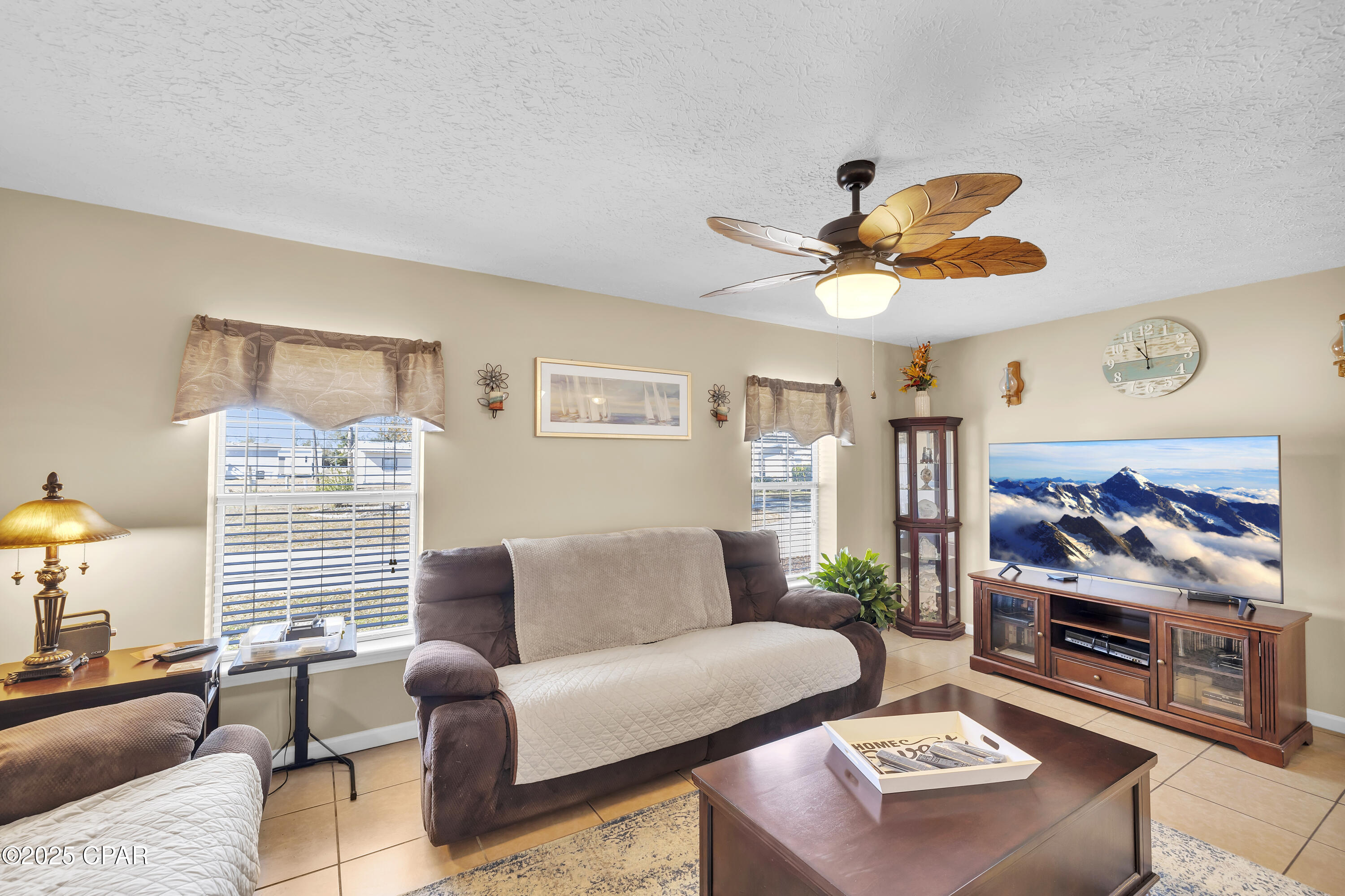933 S Gay Avenue