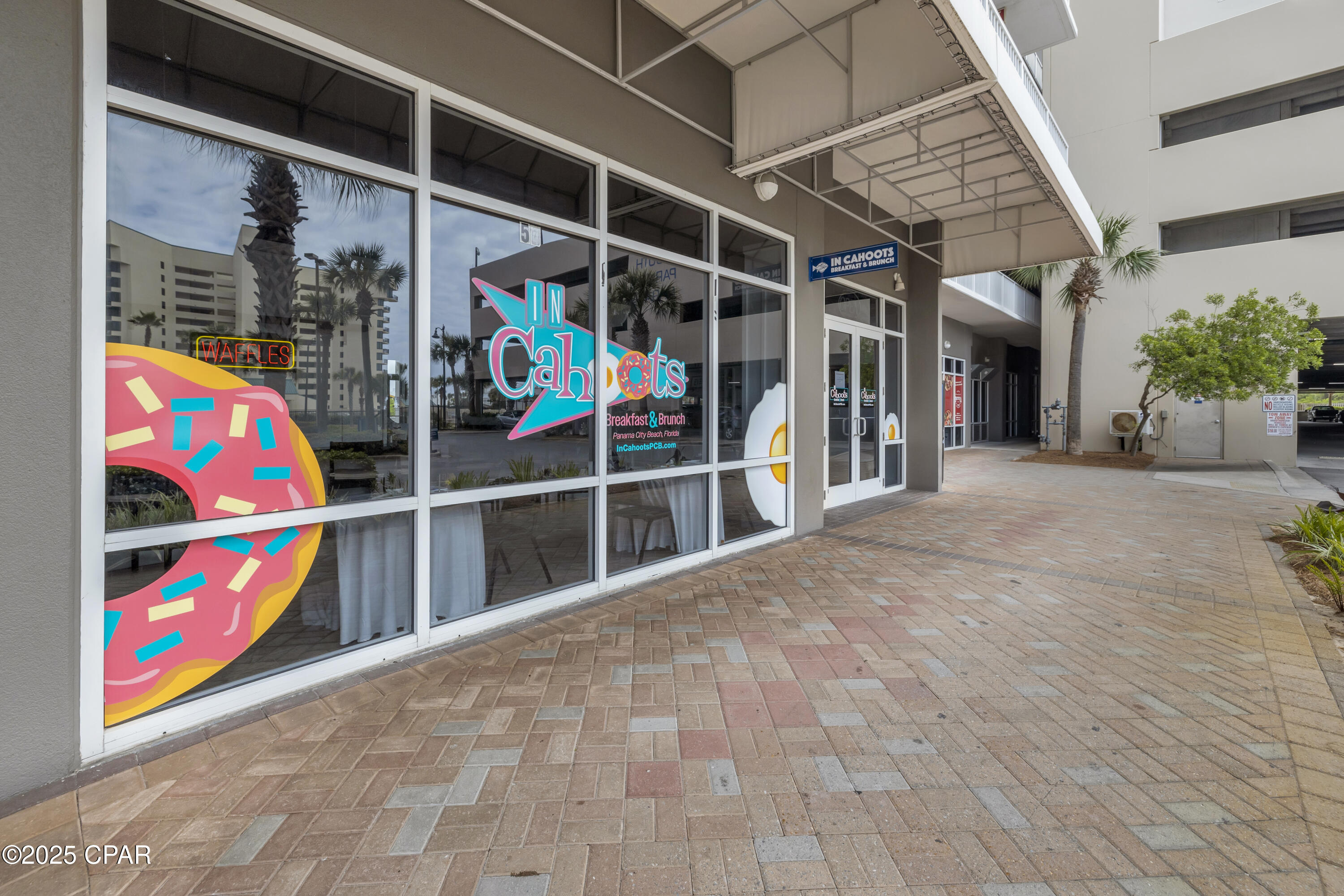 9860 S Thomas Drive 1318