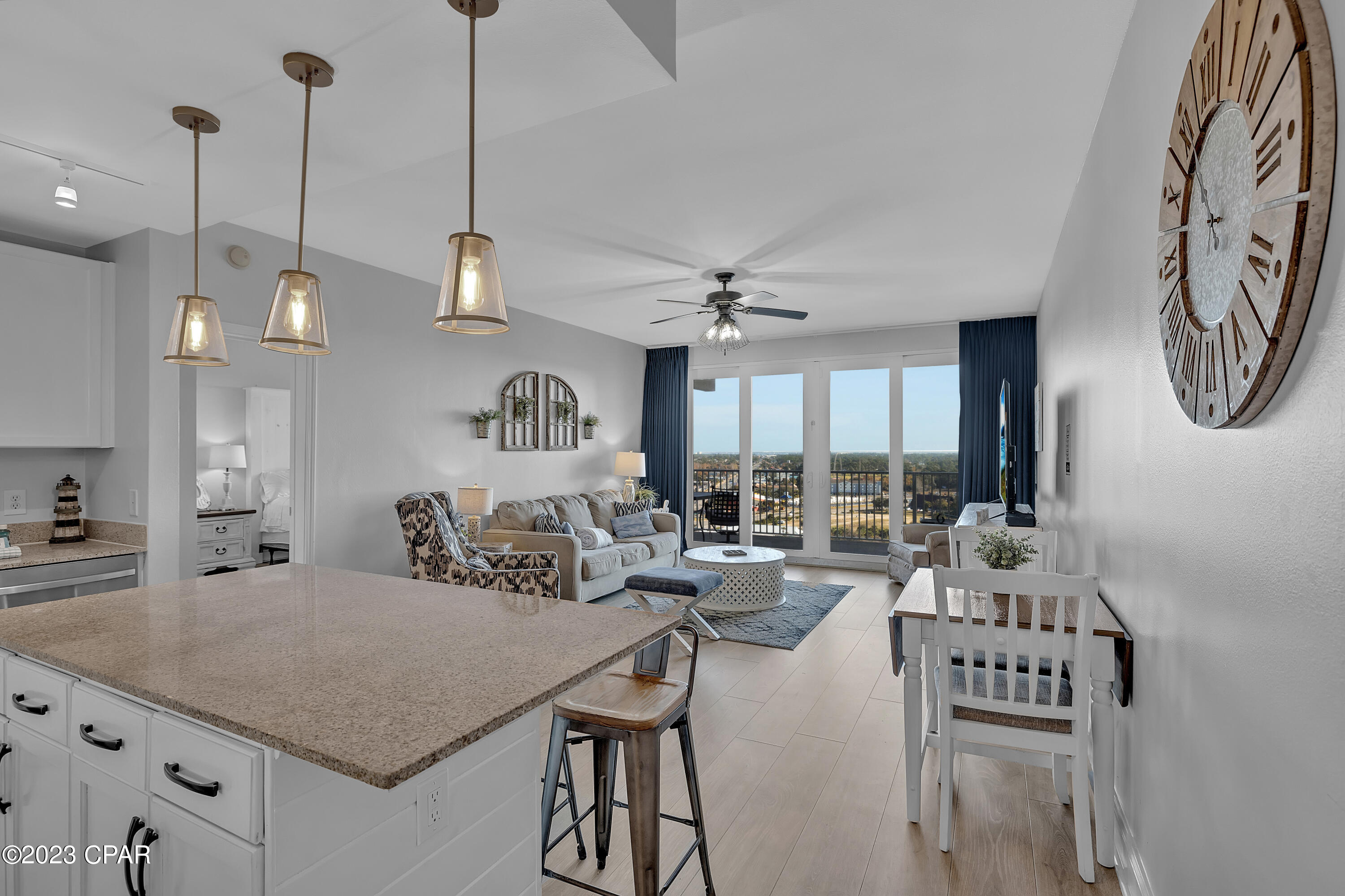 9902 S Thomas Drive 1528