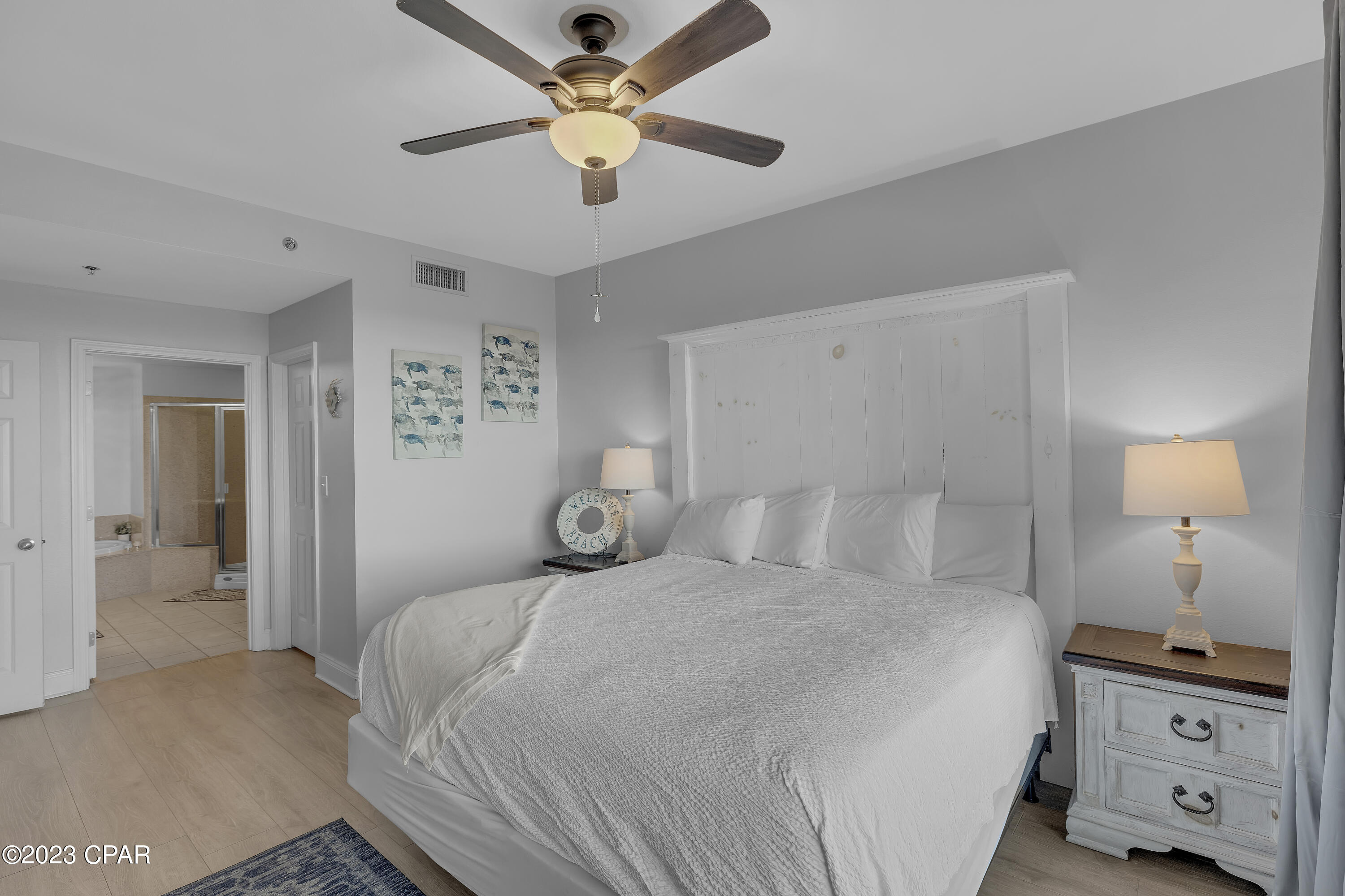 9902 S Thomas Drive 1528