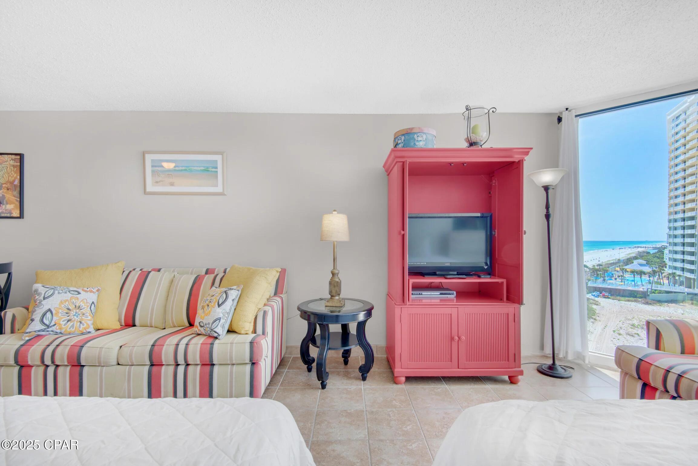 8817 Thomas Drive A824