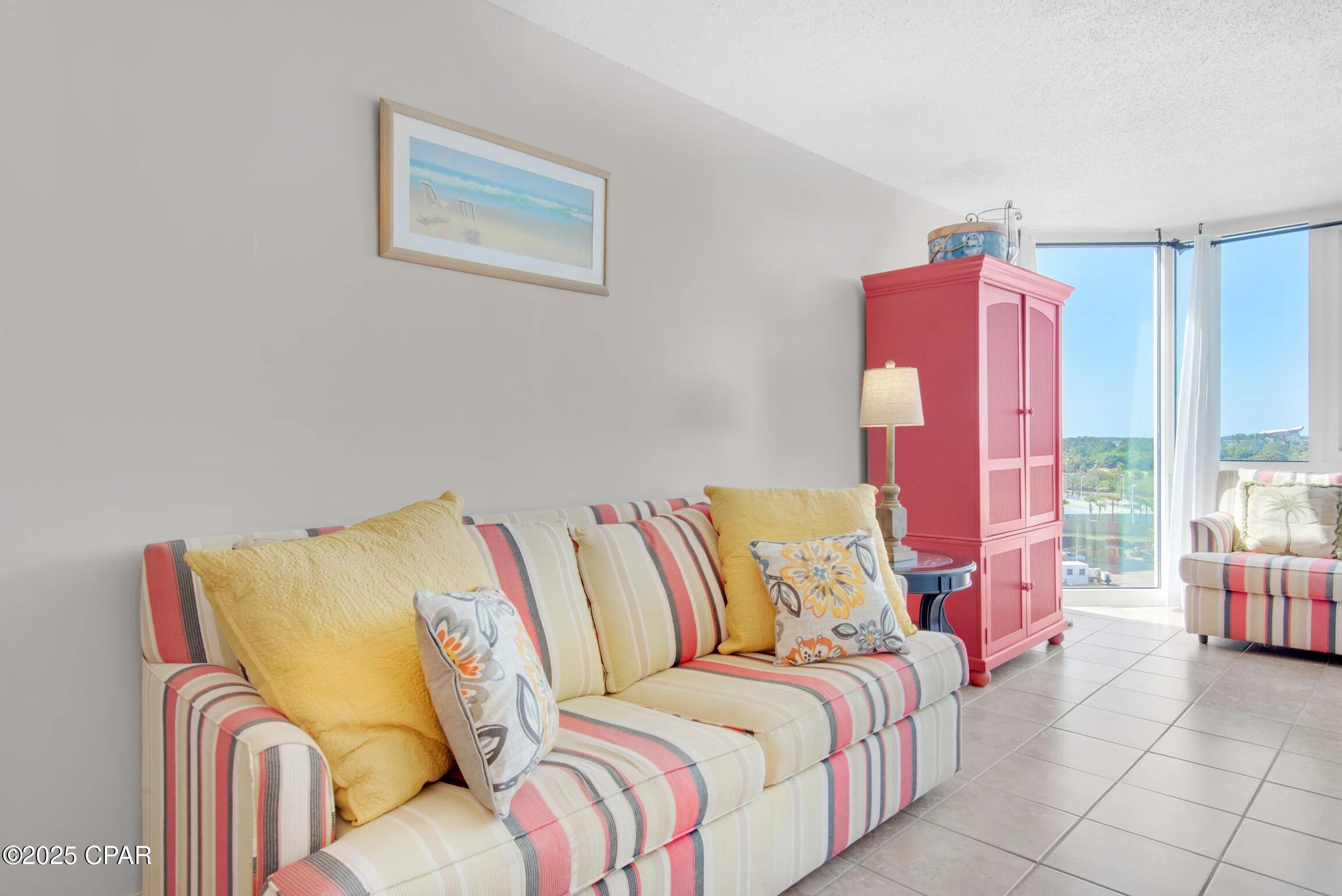 8817 Thomas Drive A824