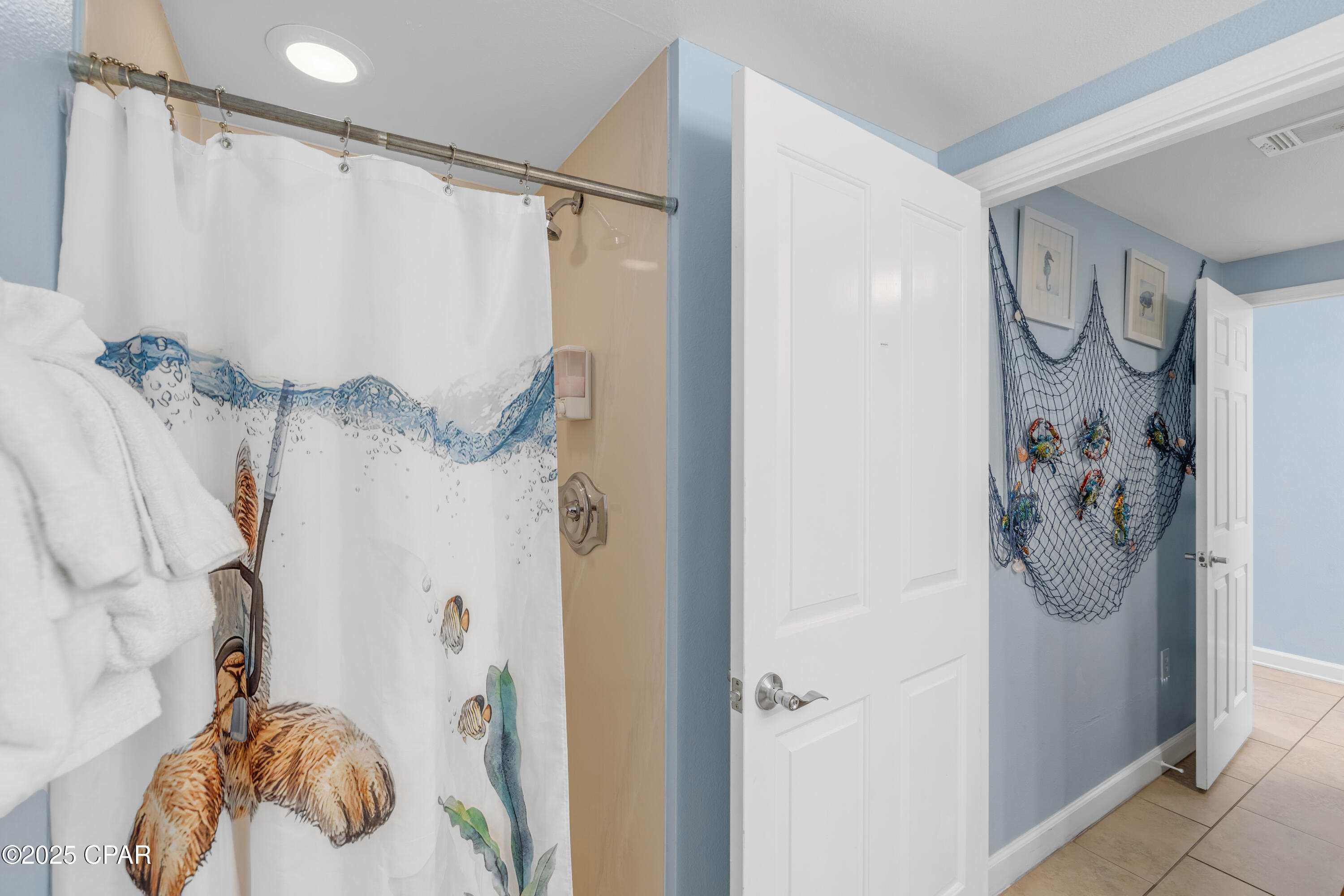 9900 S Thomas Drive 822