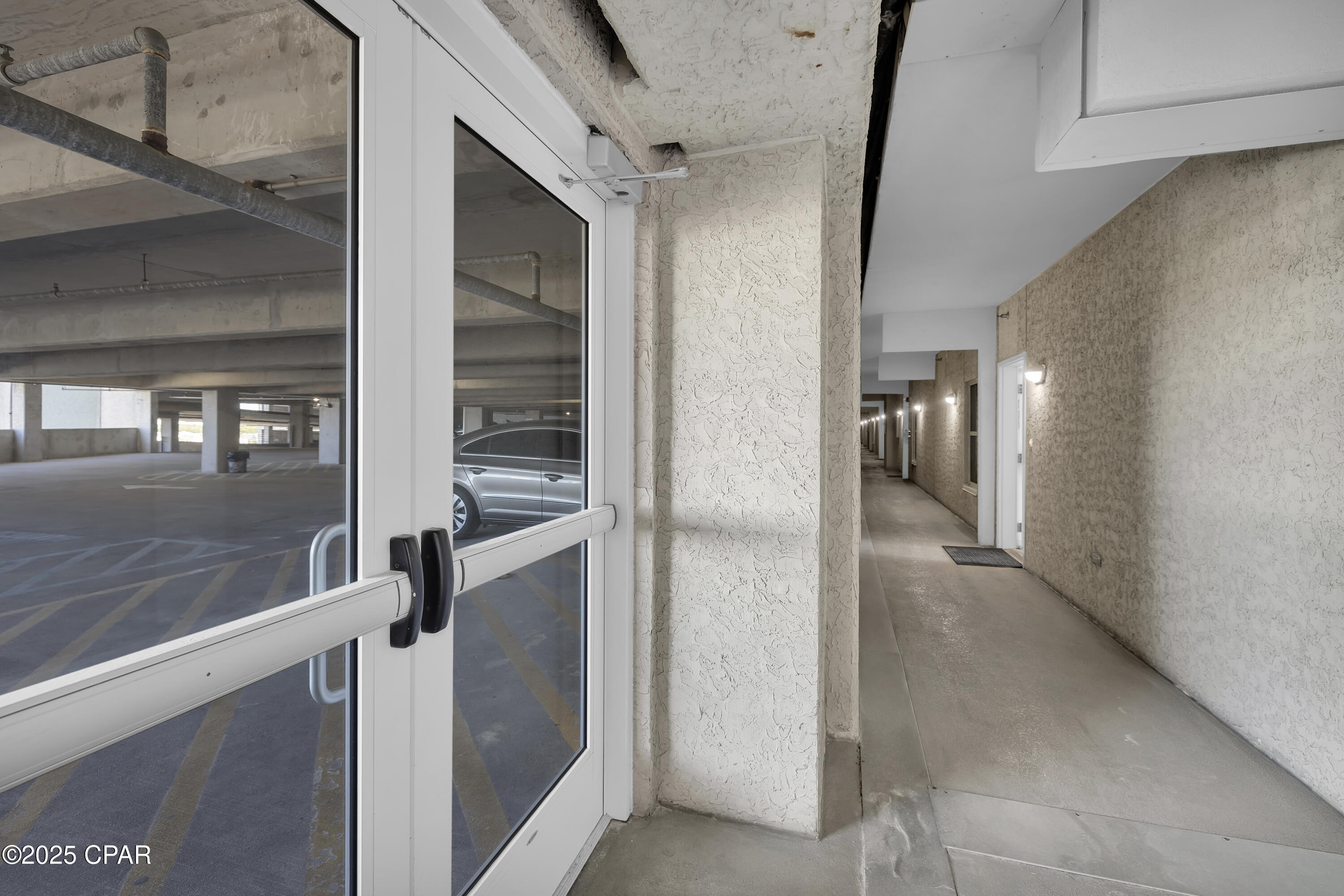 9900 S Thomas Drive 811