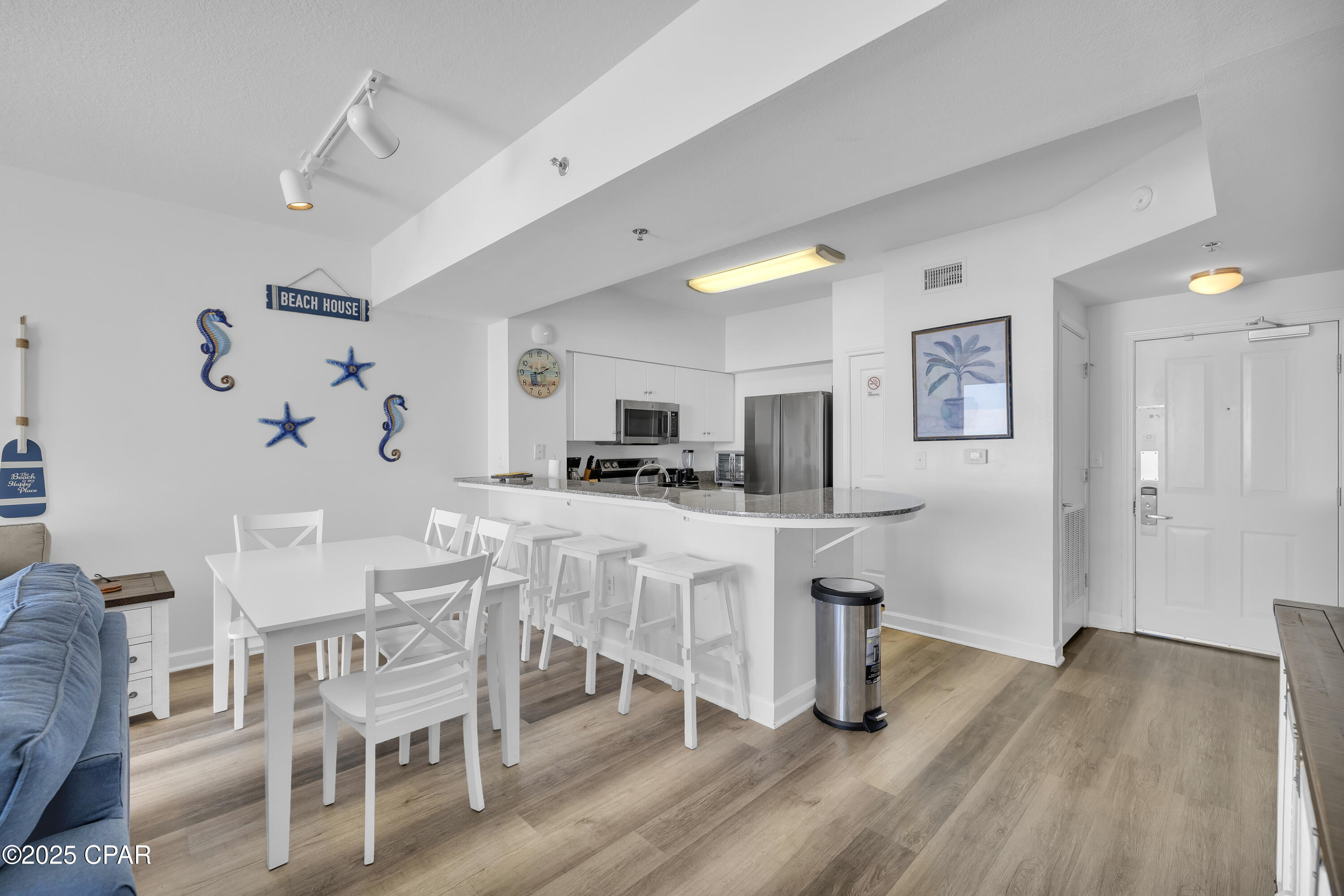 9900 S Thomas Drive 811