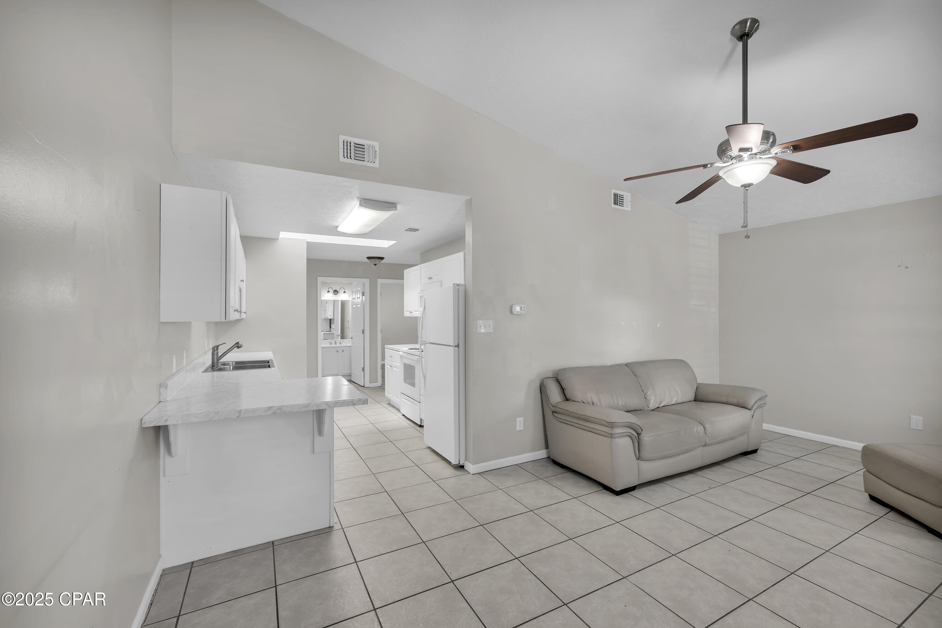 7331-7333 Sunset Avenue