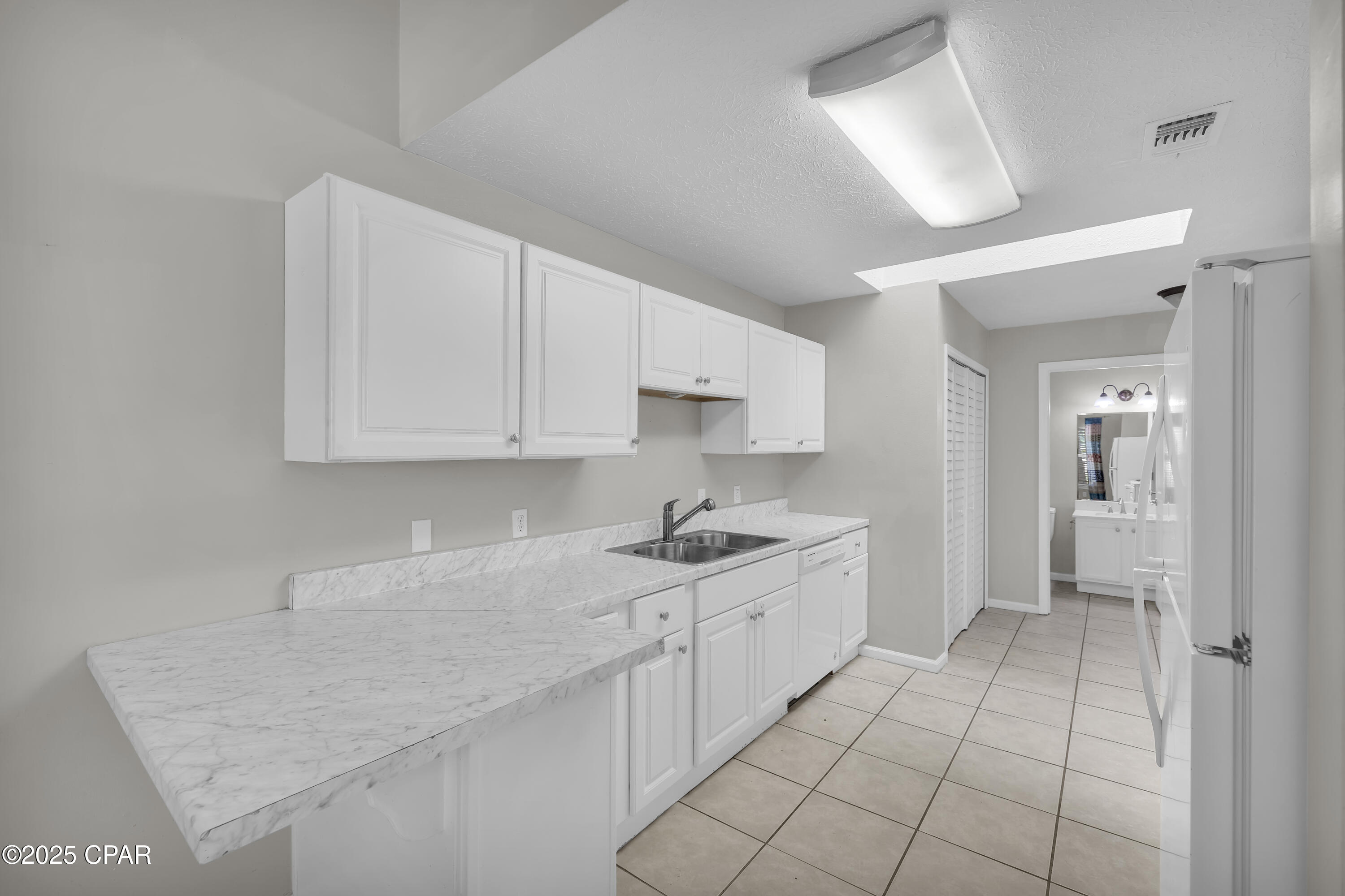 7331-7333 Sunset Avenue